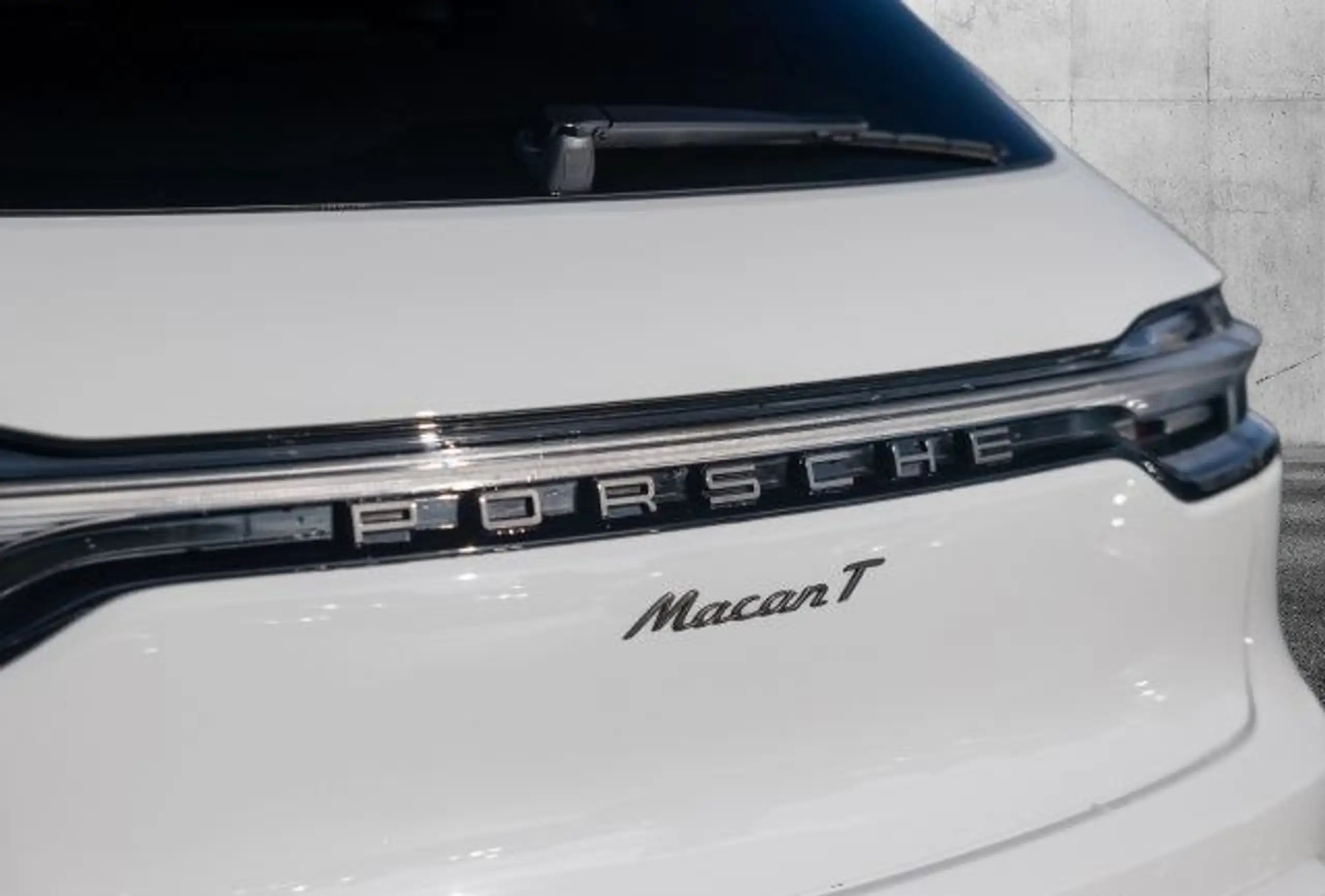 Porsche - Macan