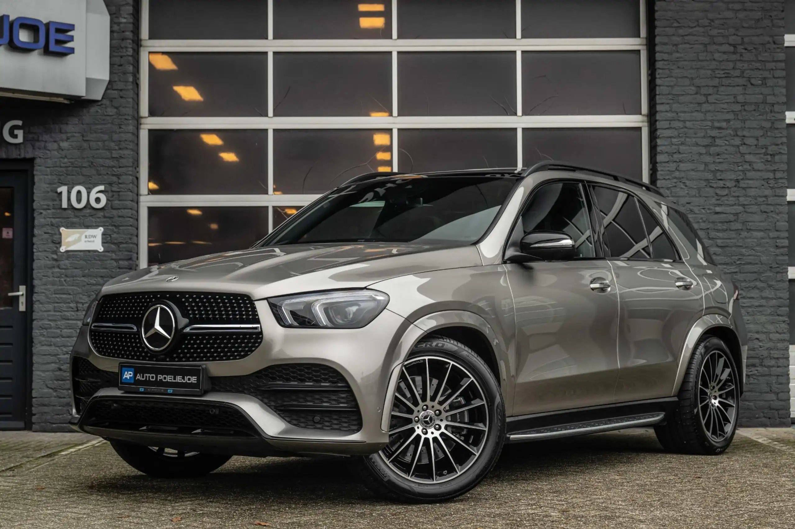 Mercedes-Benz - GLE 350