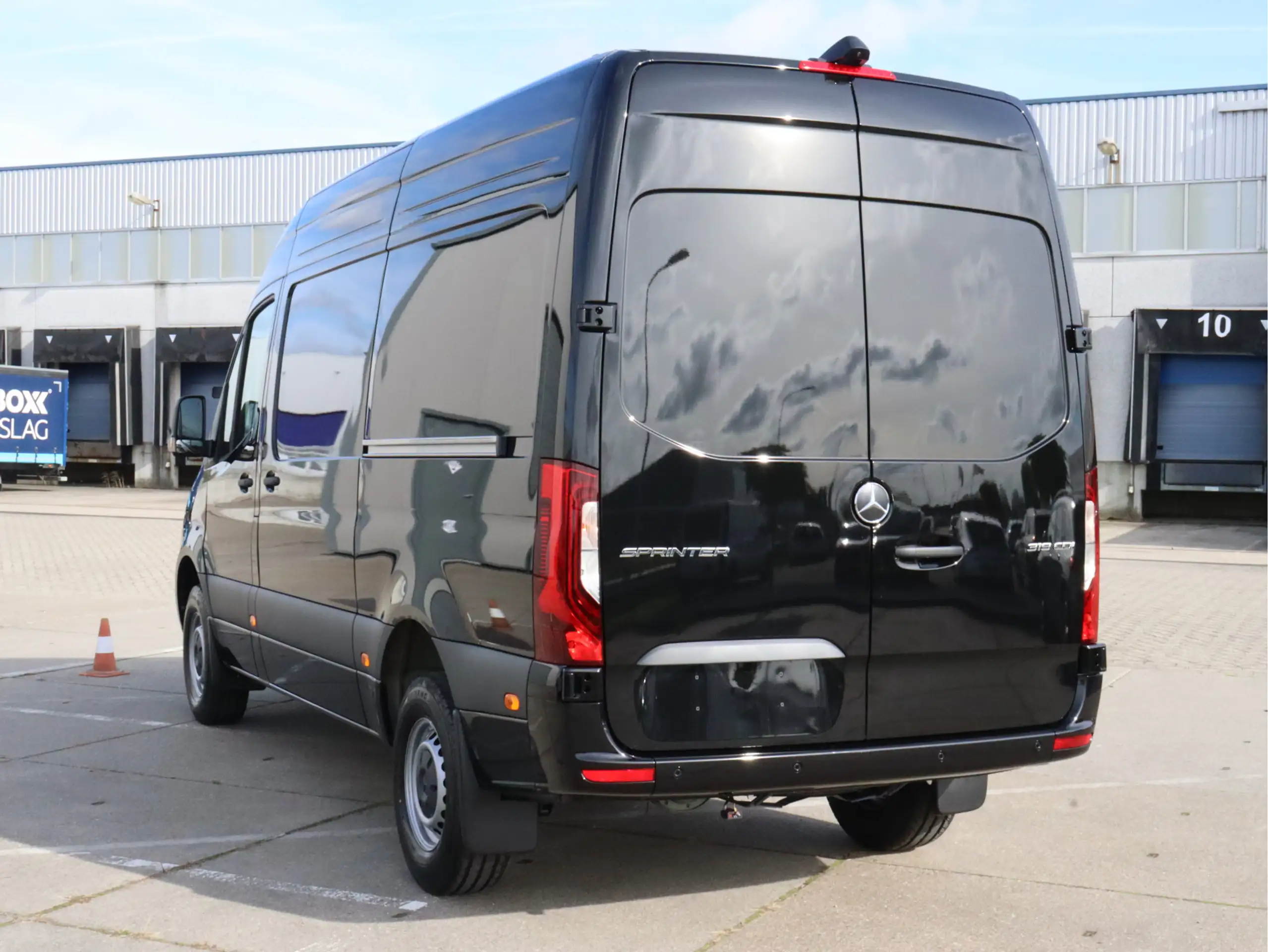 Mercedes-Benz - Sprinter