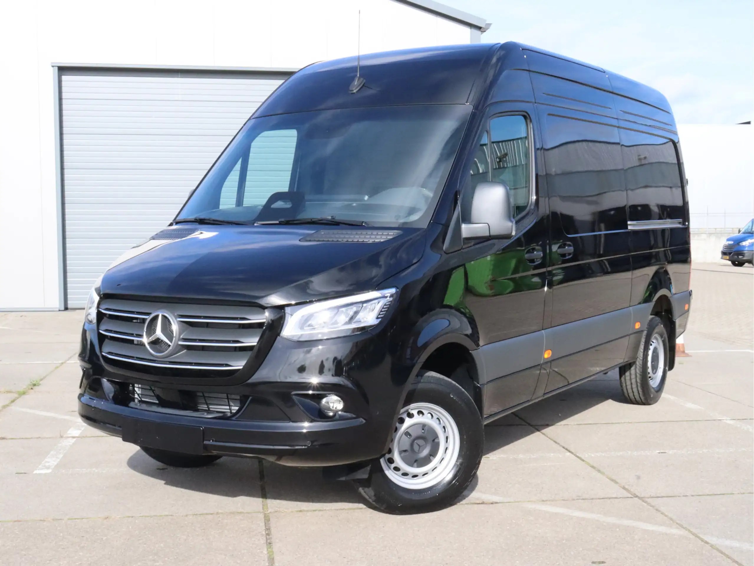 Mercedes-Benz - Sprinter