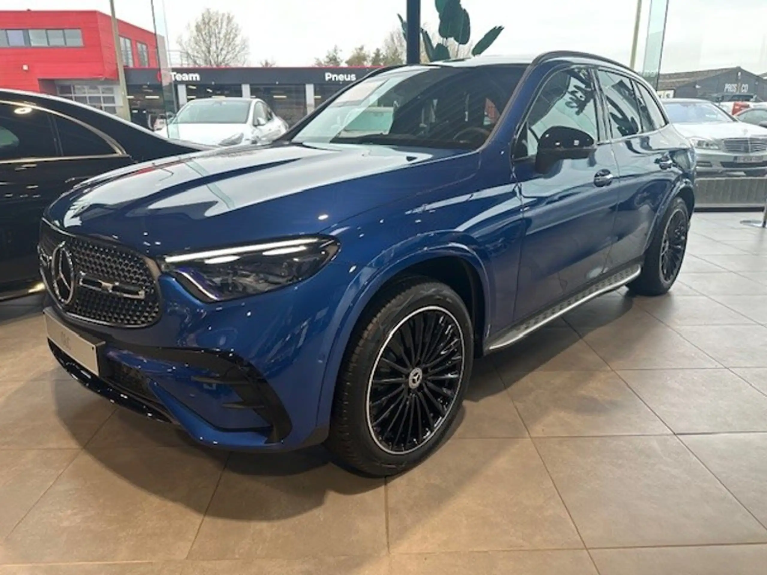 Mercedes-Benz - GLC 300