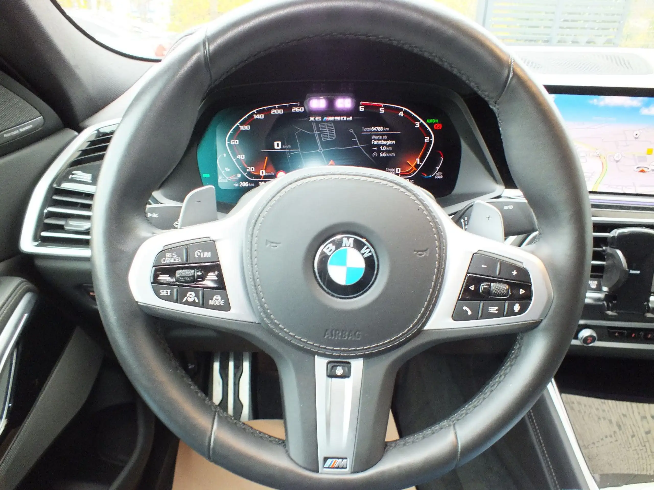 BMW - X6