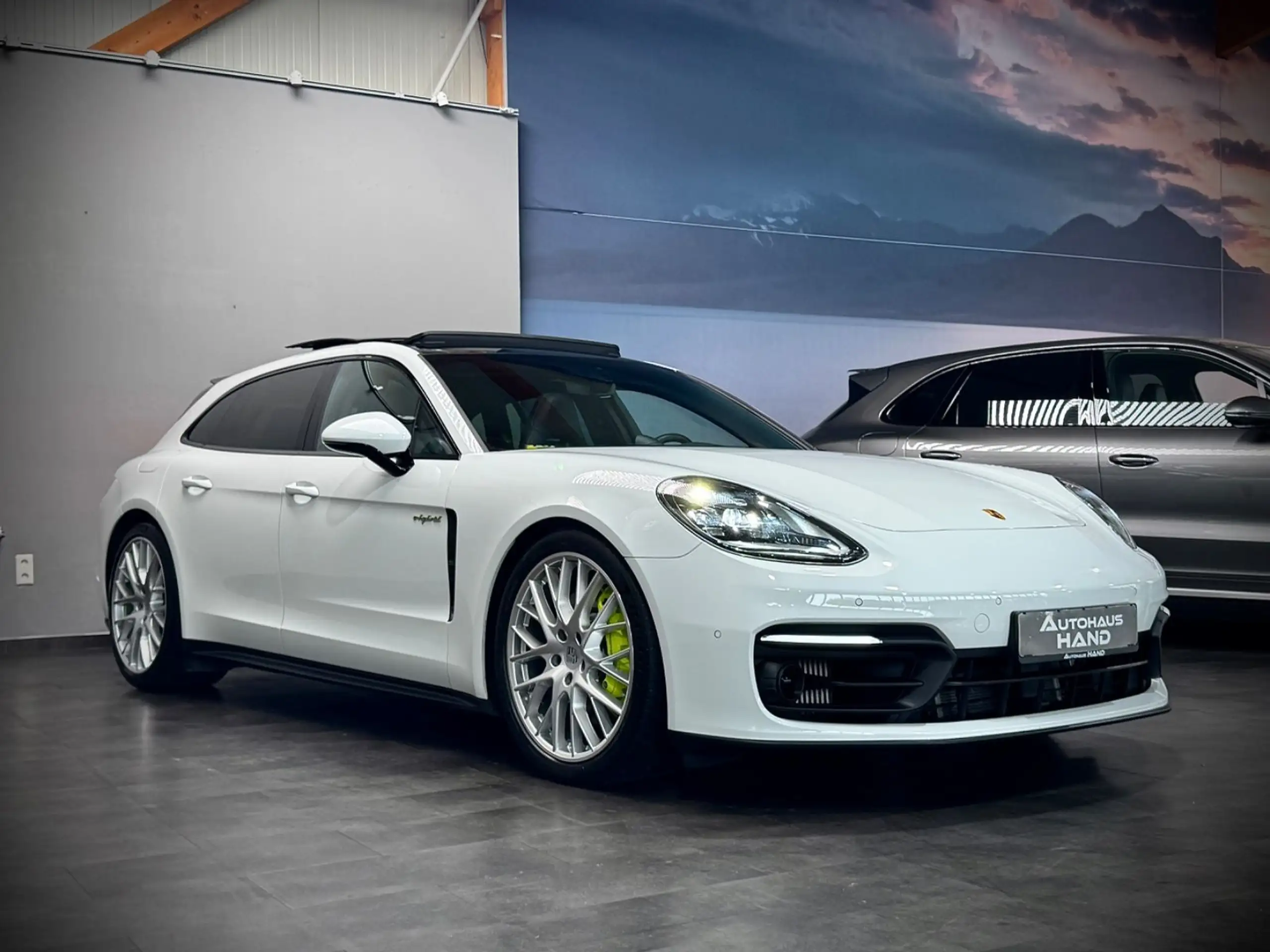 Porsche - Panamera