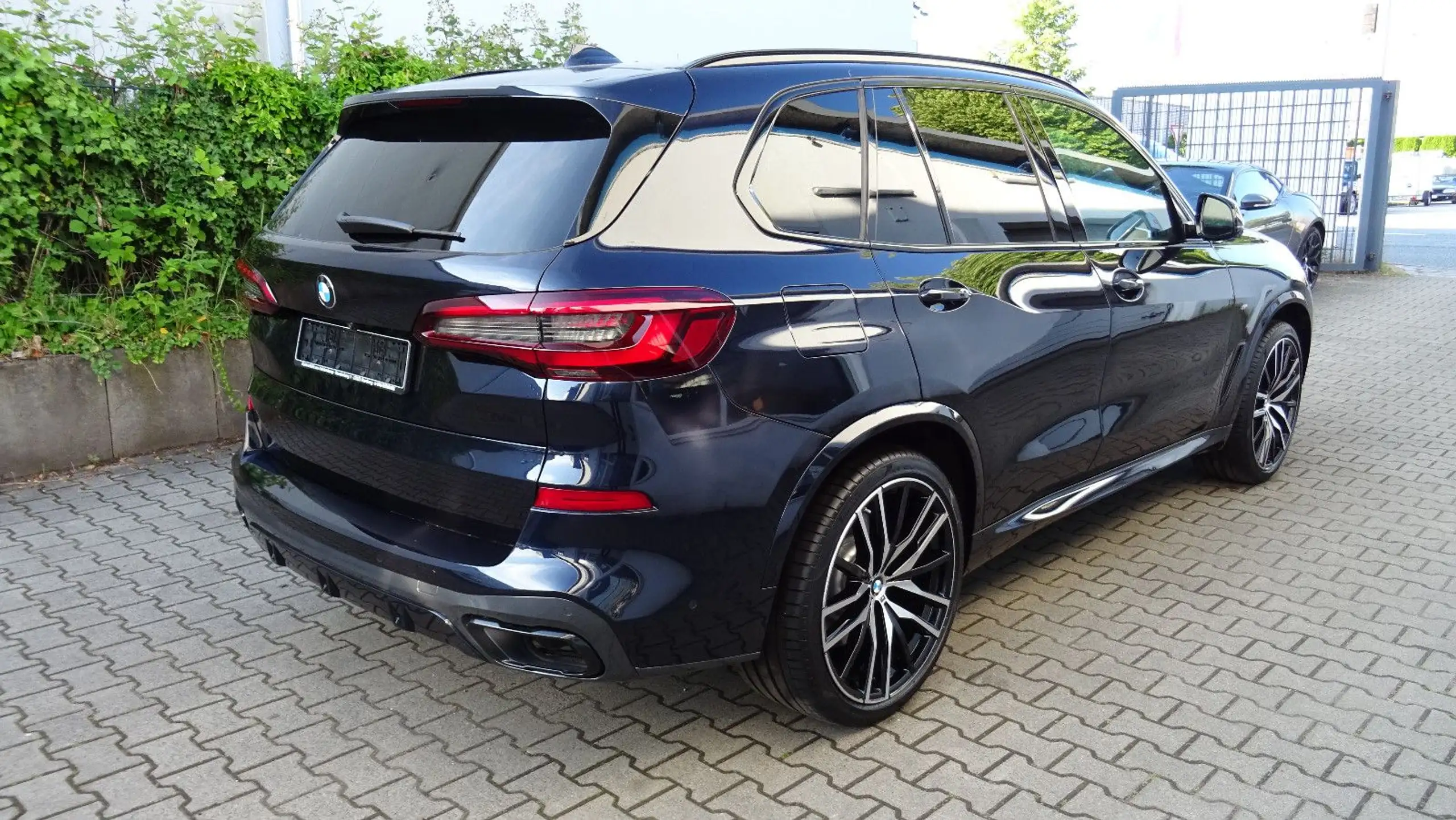 BMW - X5 M