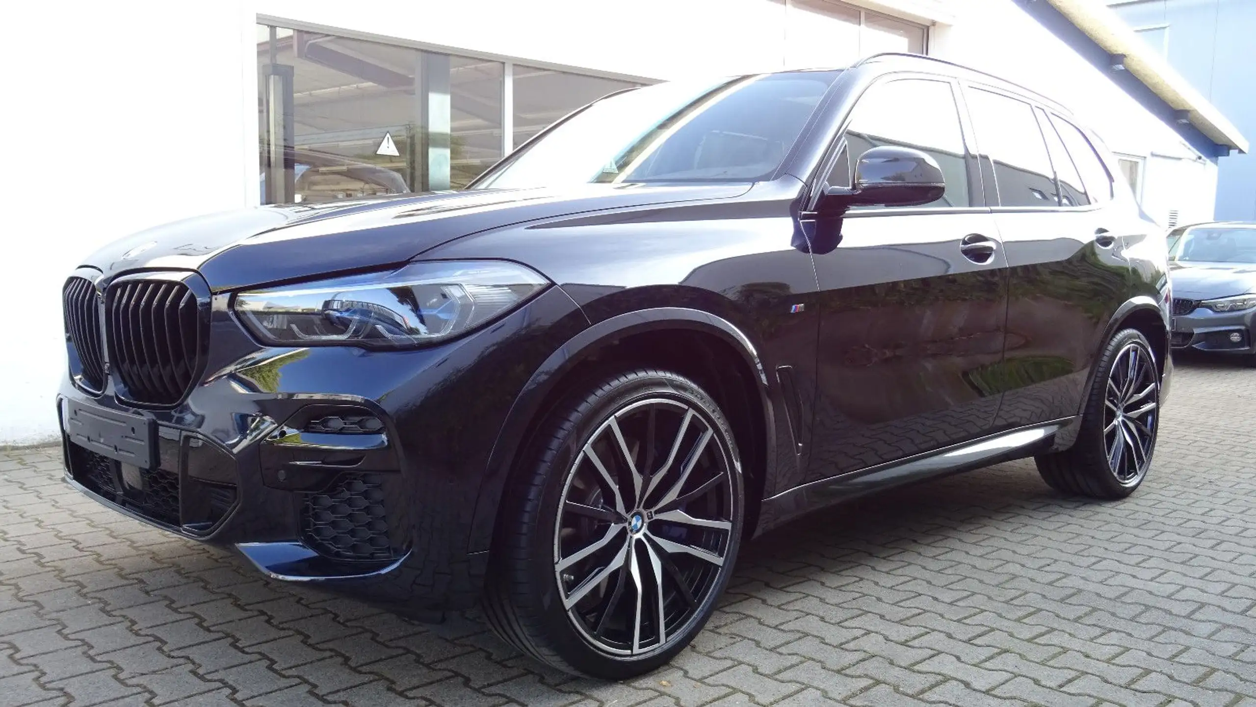 BMW - X5 M