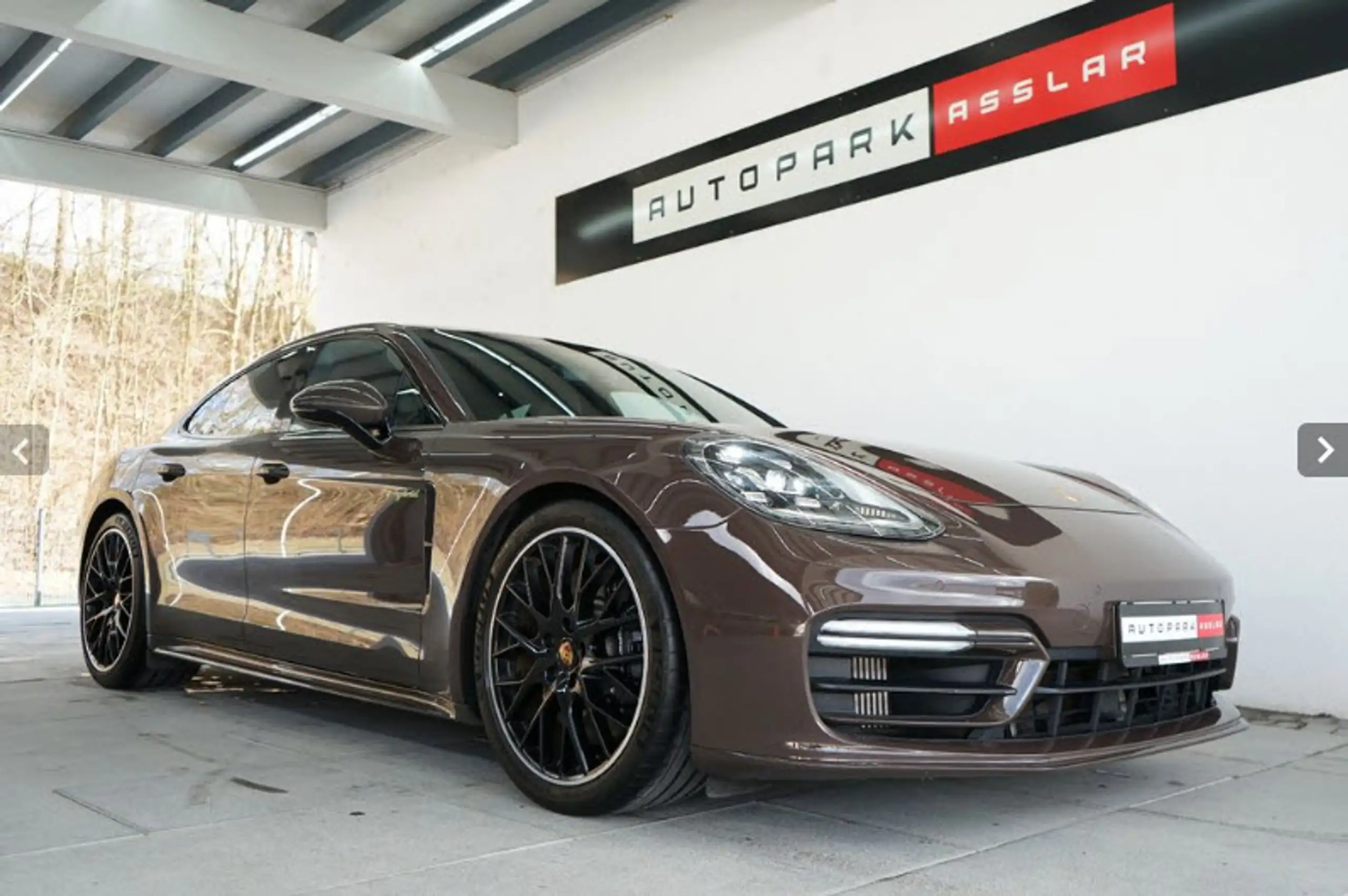 Porsche - Panamera