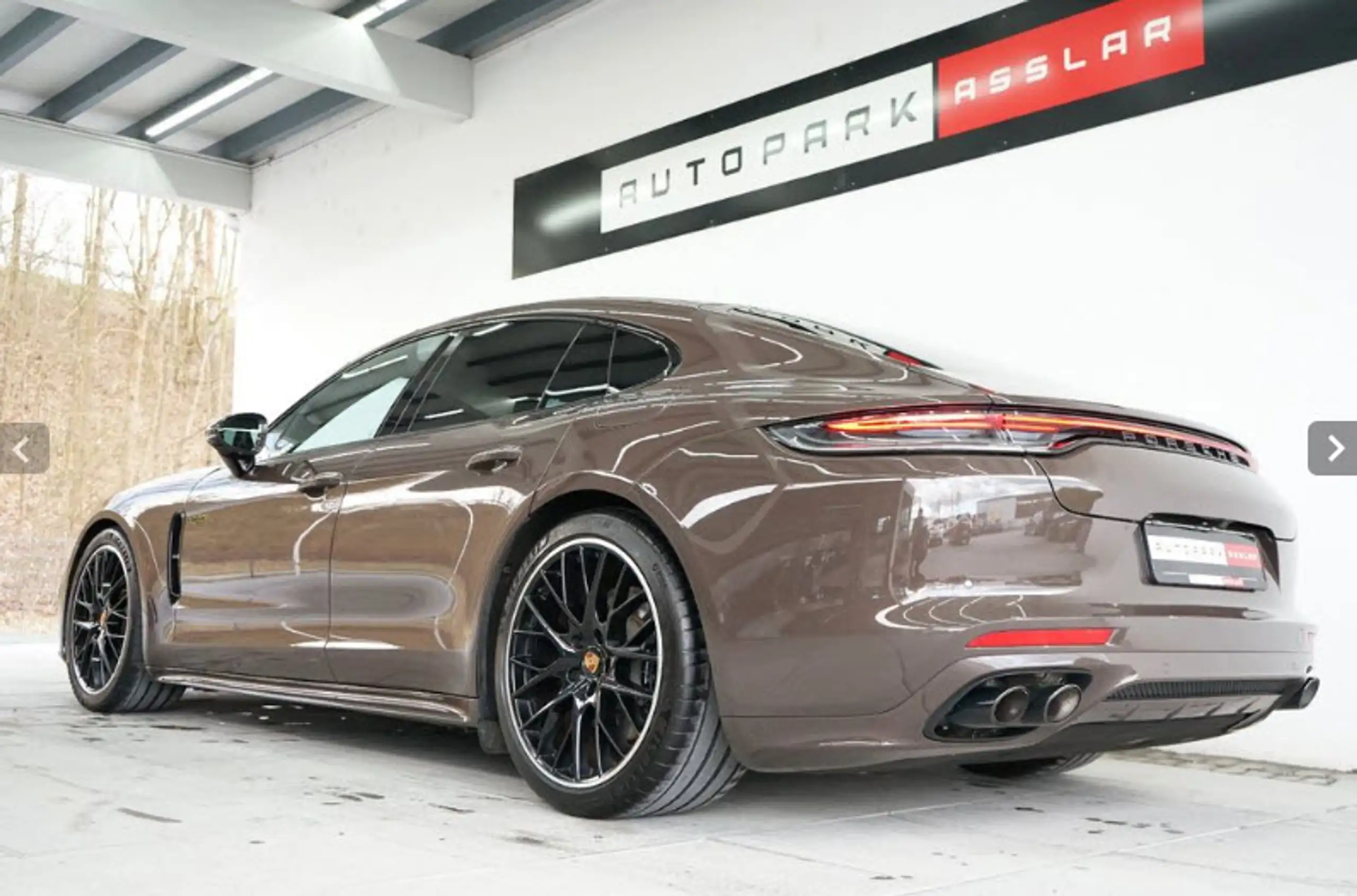 Porsche - Panamera