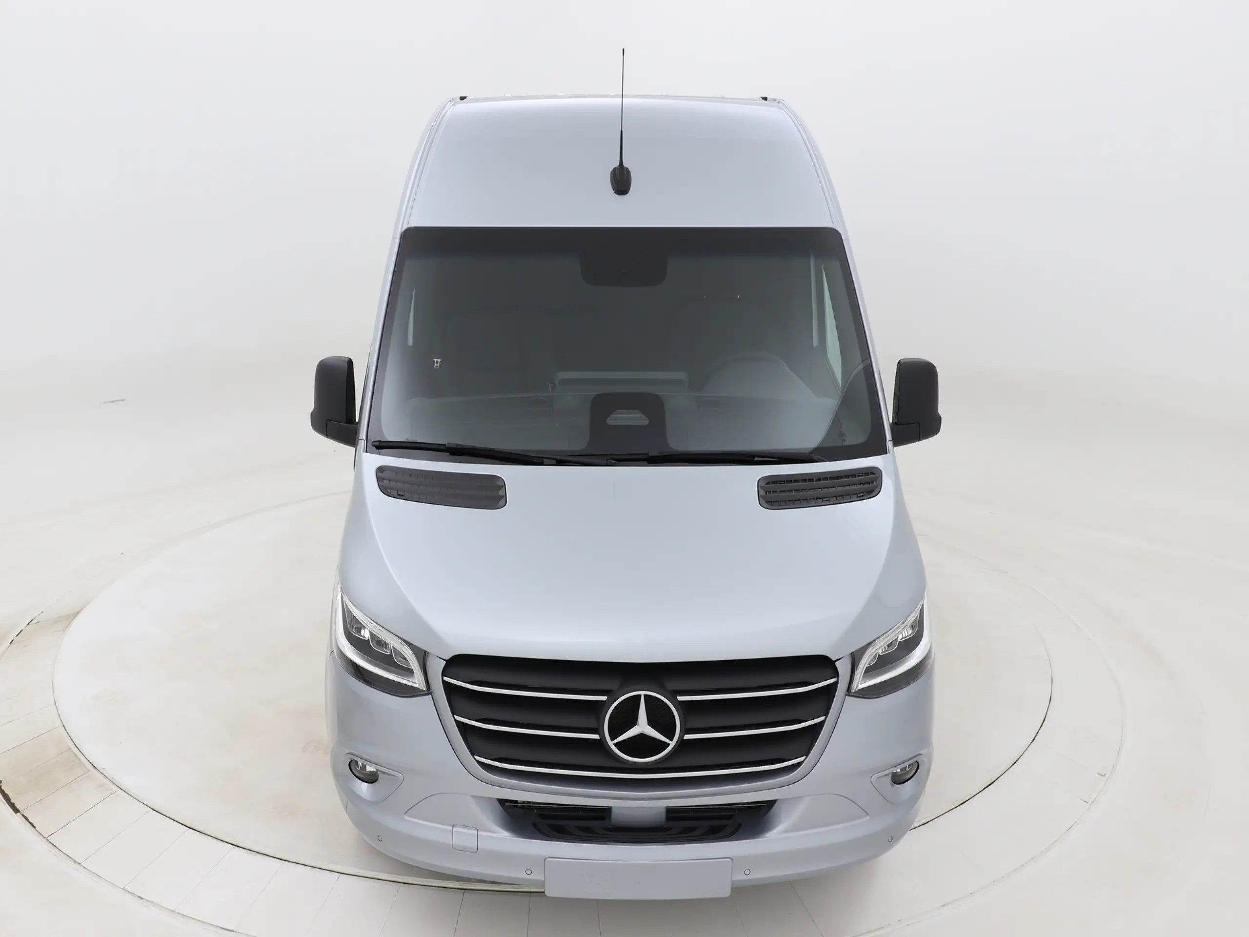 Mercedes-Benz - Sprinter