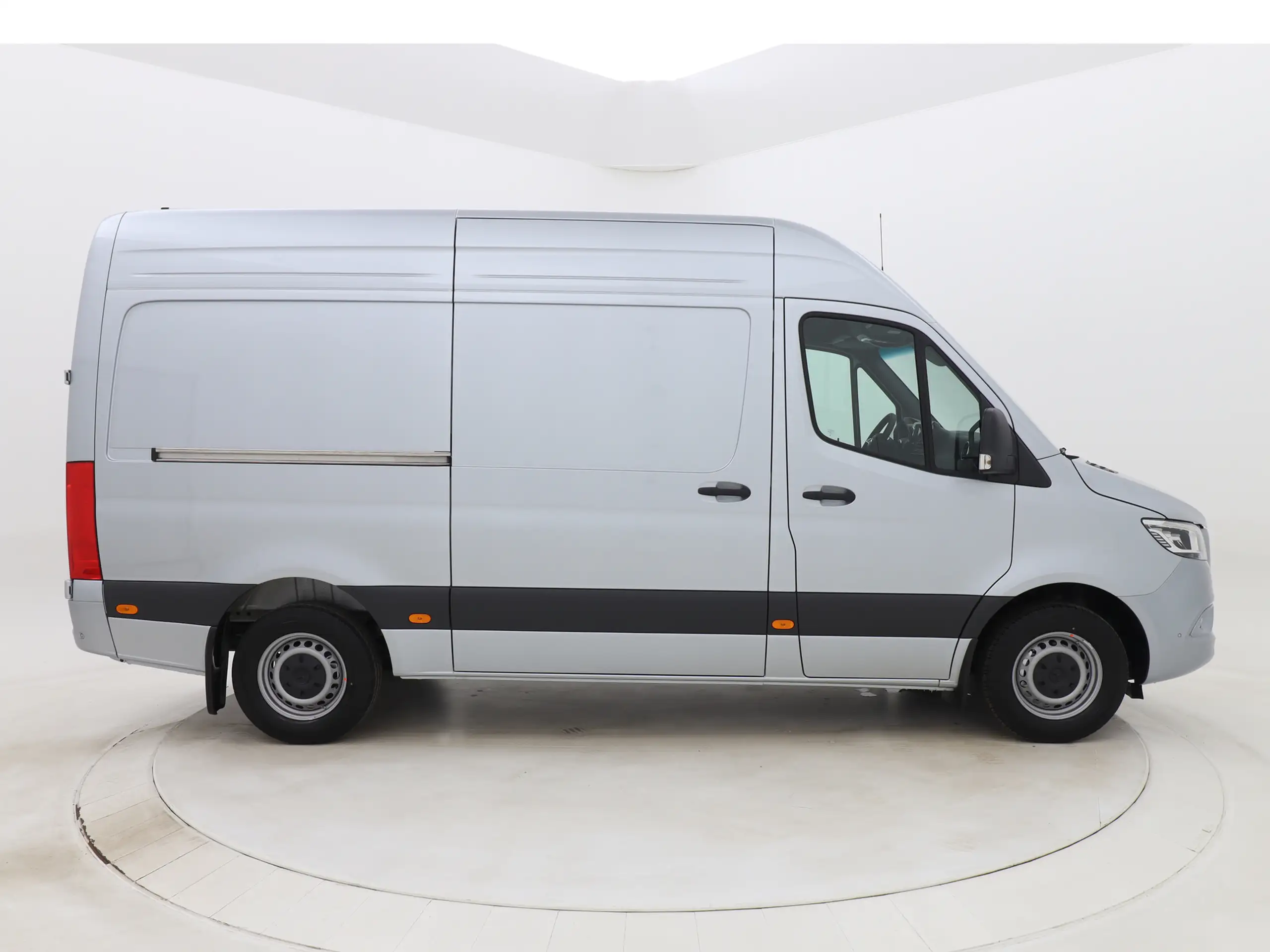 Mercedes-Benz - Sprinter