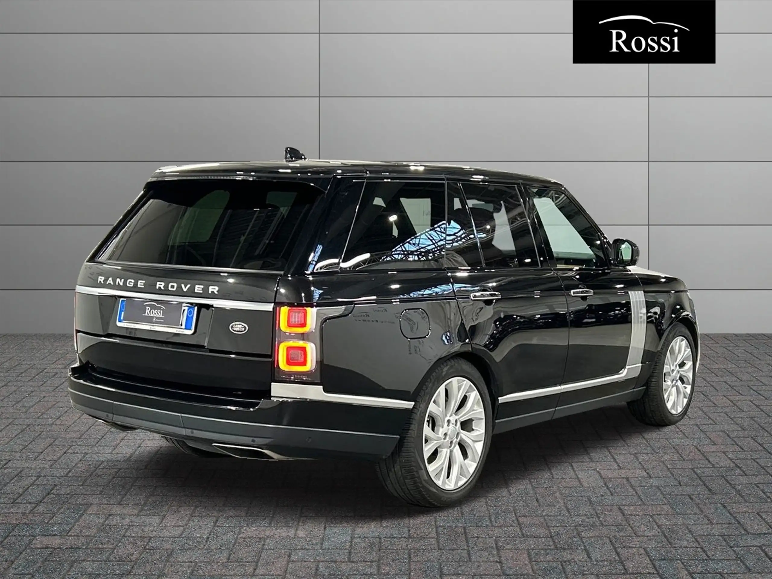 Land Rover - Range Rover