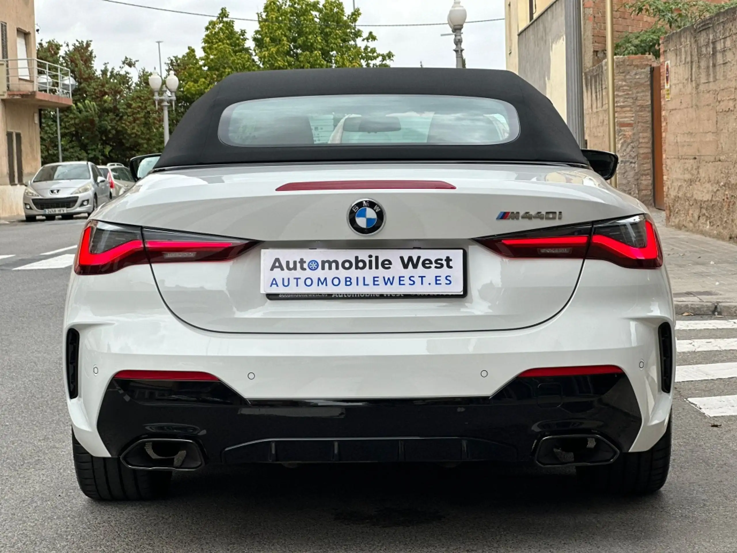 BMW - 440