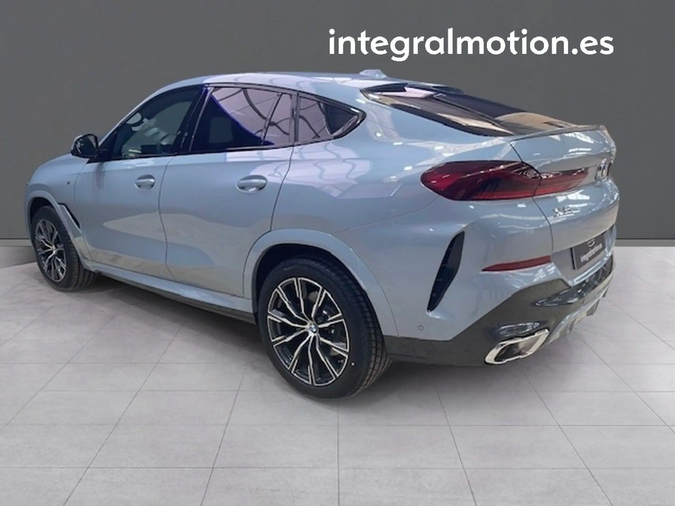 BMW - X6