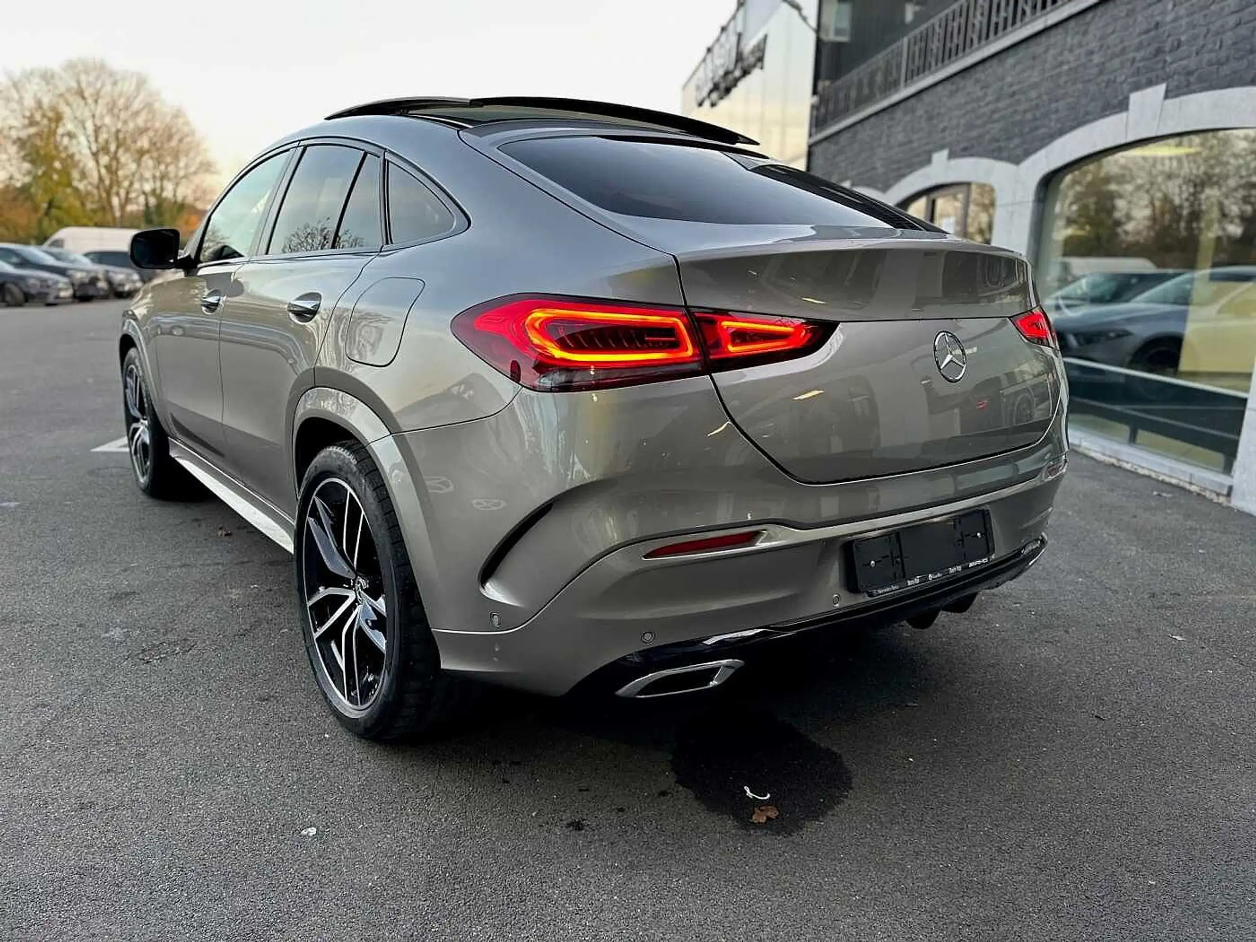 Mercedes-Benz - GLE 350