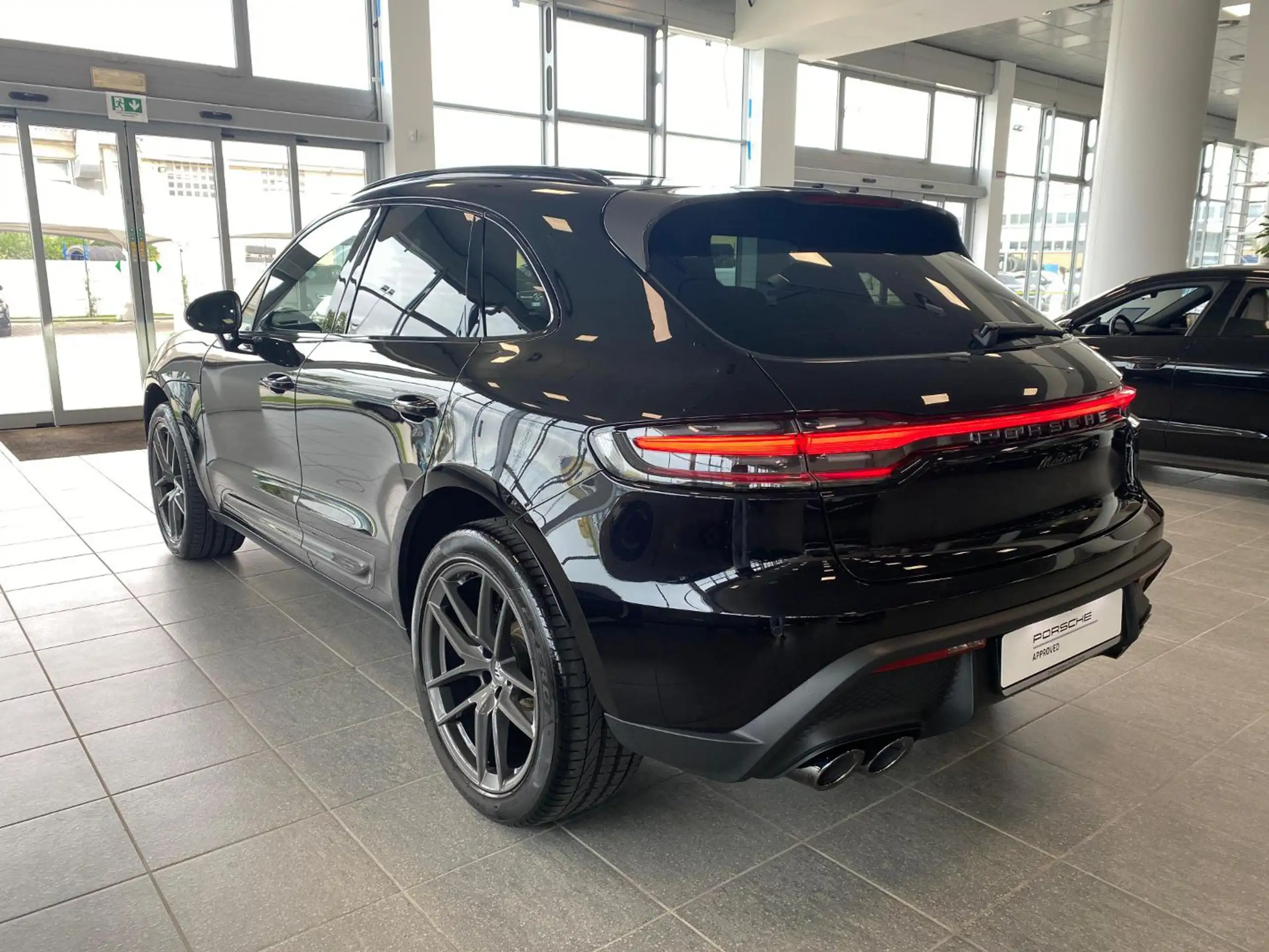 Porsche - Macan