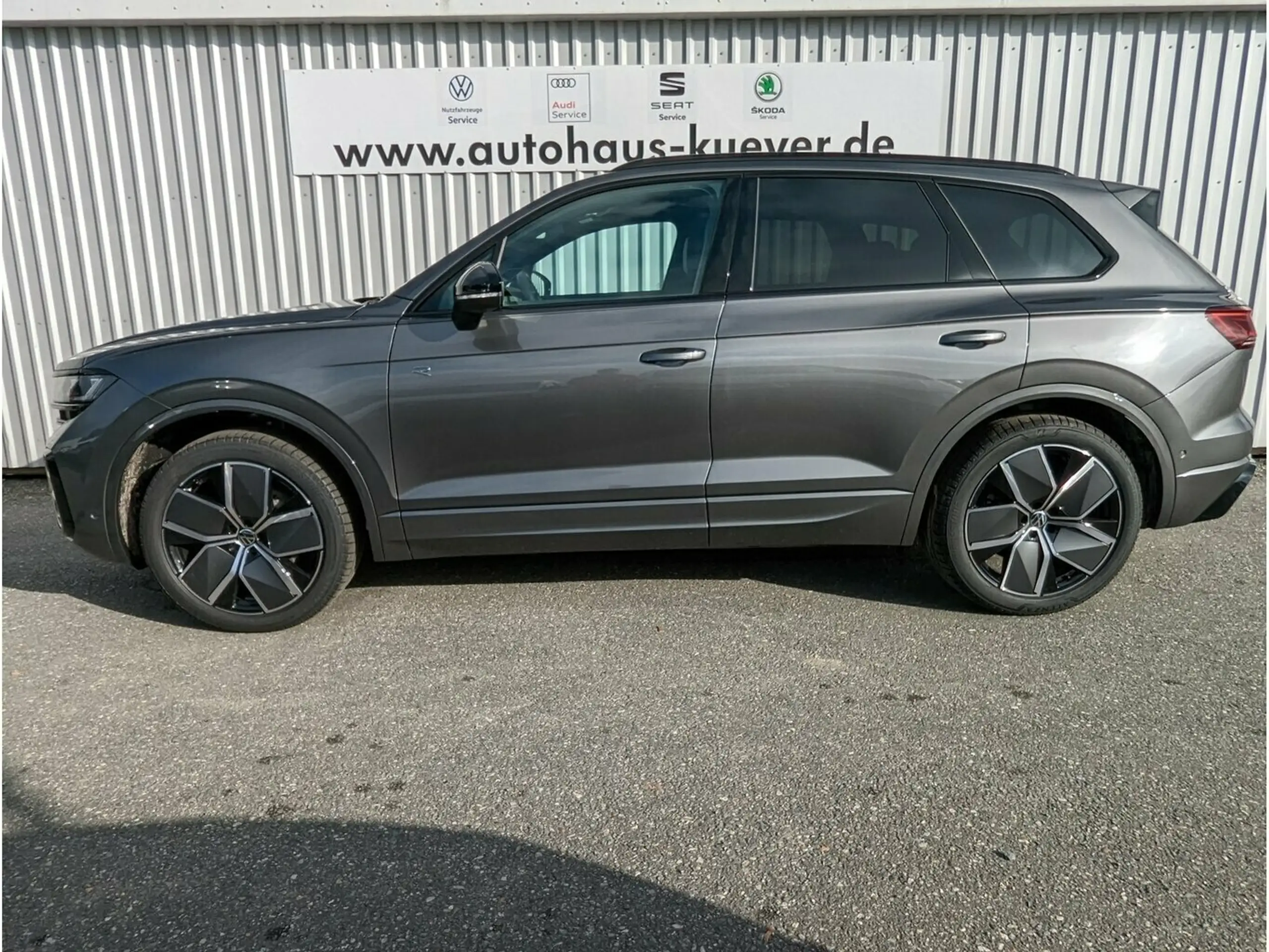 Volkswagen - Touareg