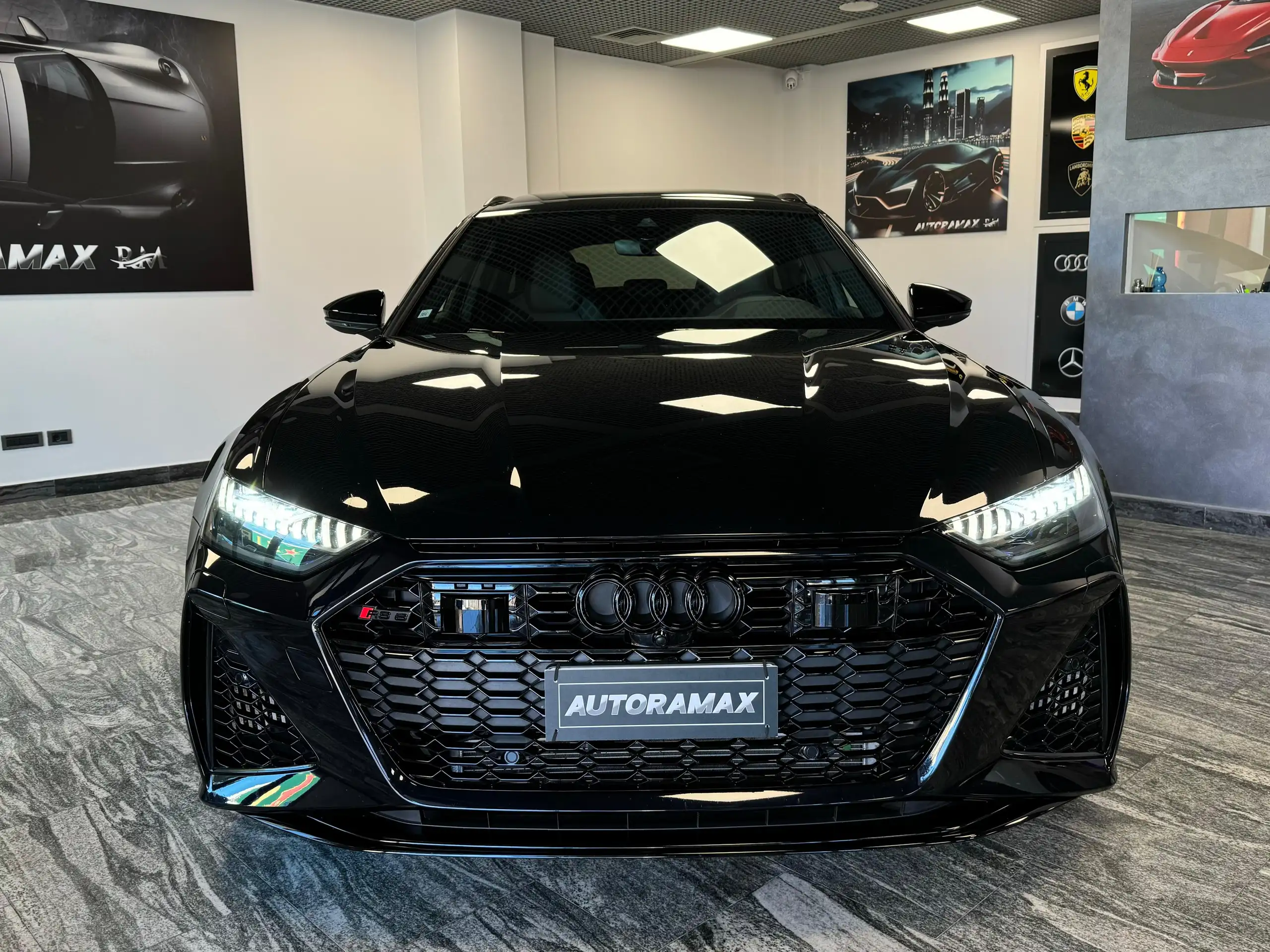 Audi - RS6