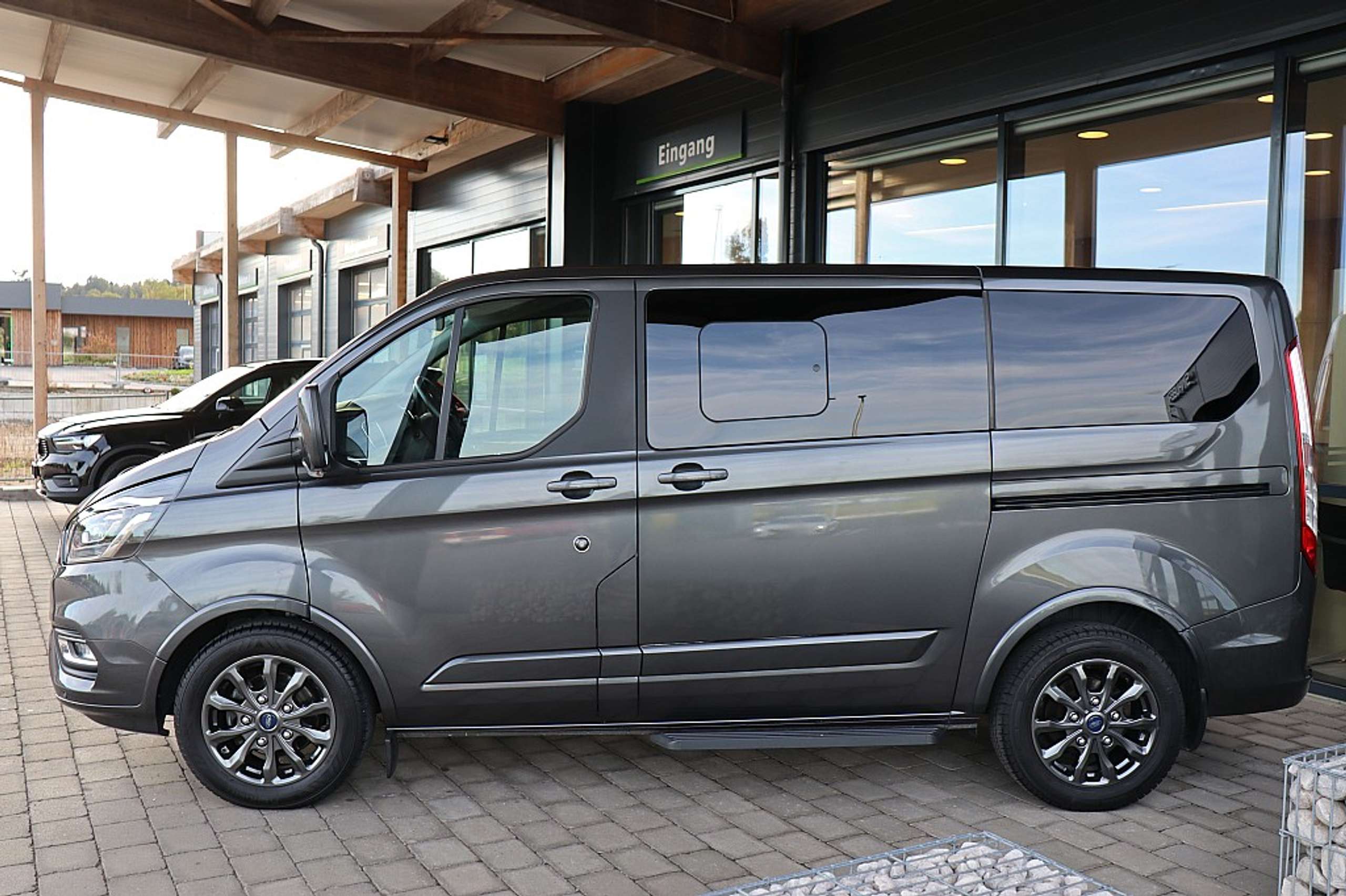 Ford - Tourneo Custom