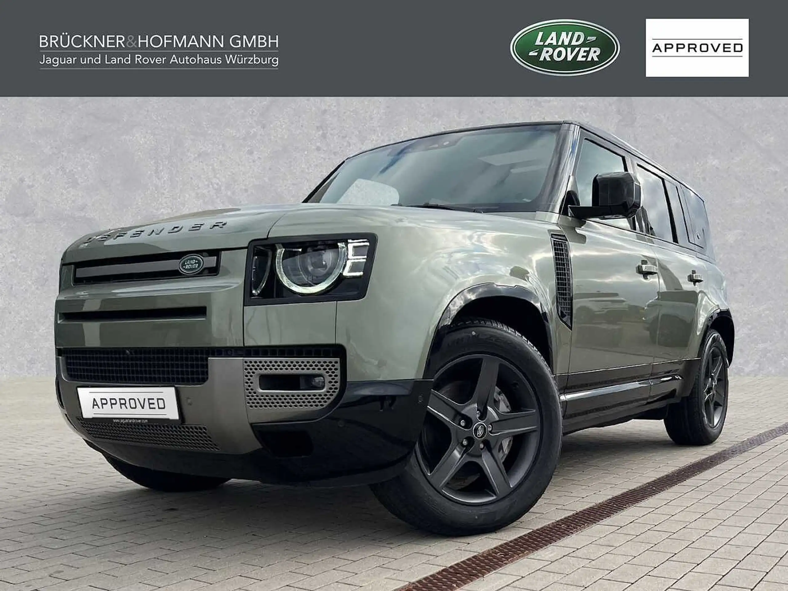 Land Rover Defender 2024