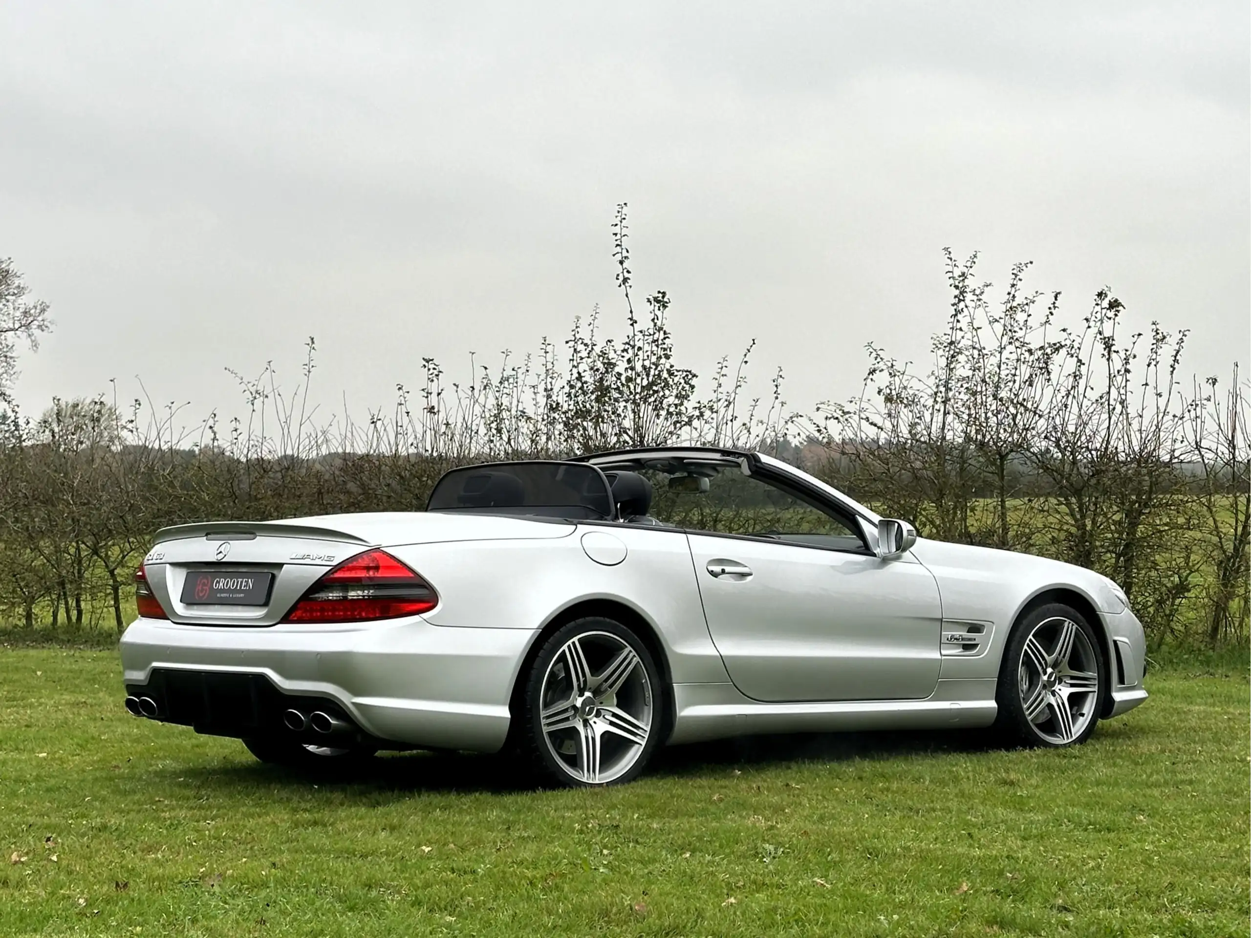 Mercedes-Benz - SL 63 AMG