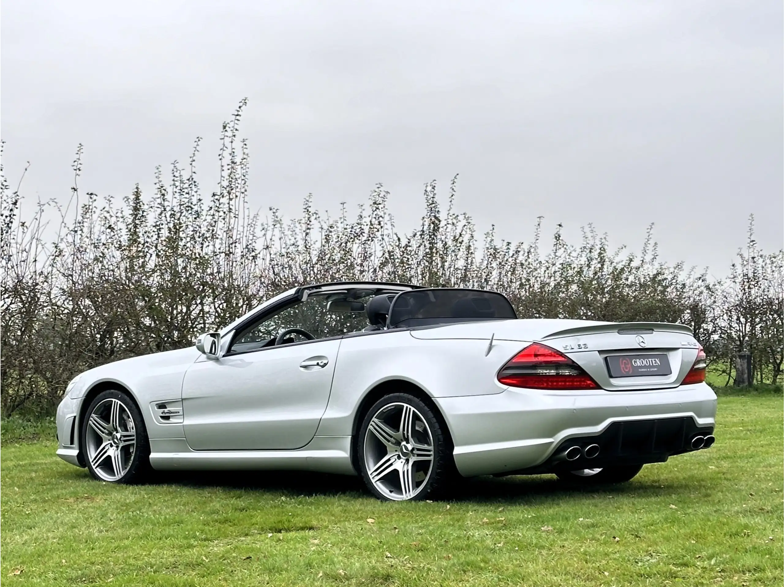 Mercedes-Benz - SL 63 AMG