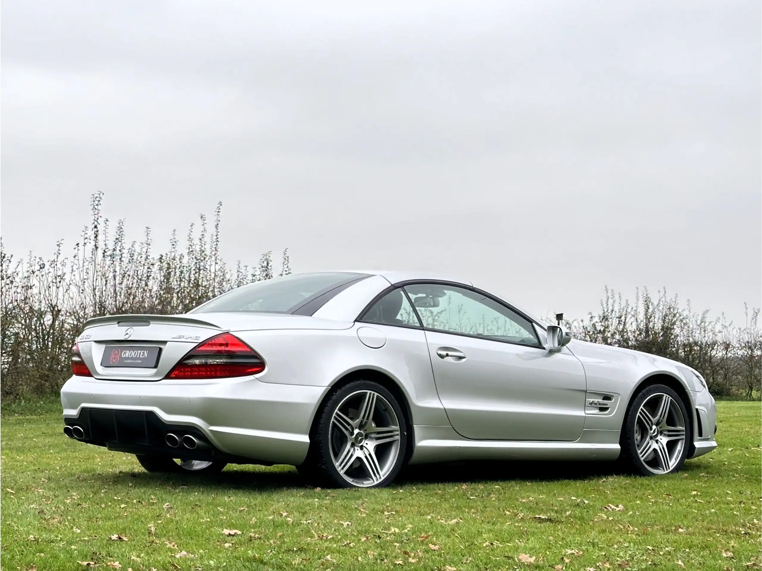 Mercedes-Benz - SL 63 AMG