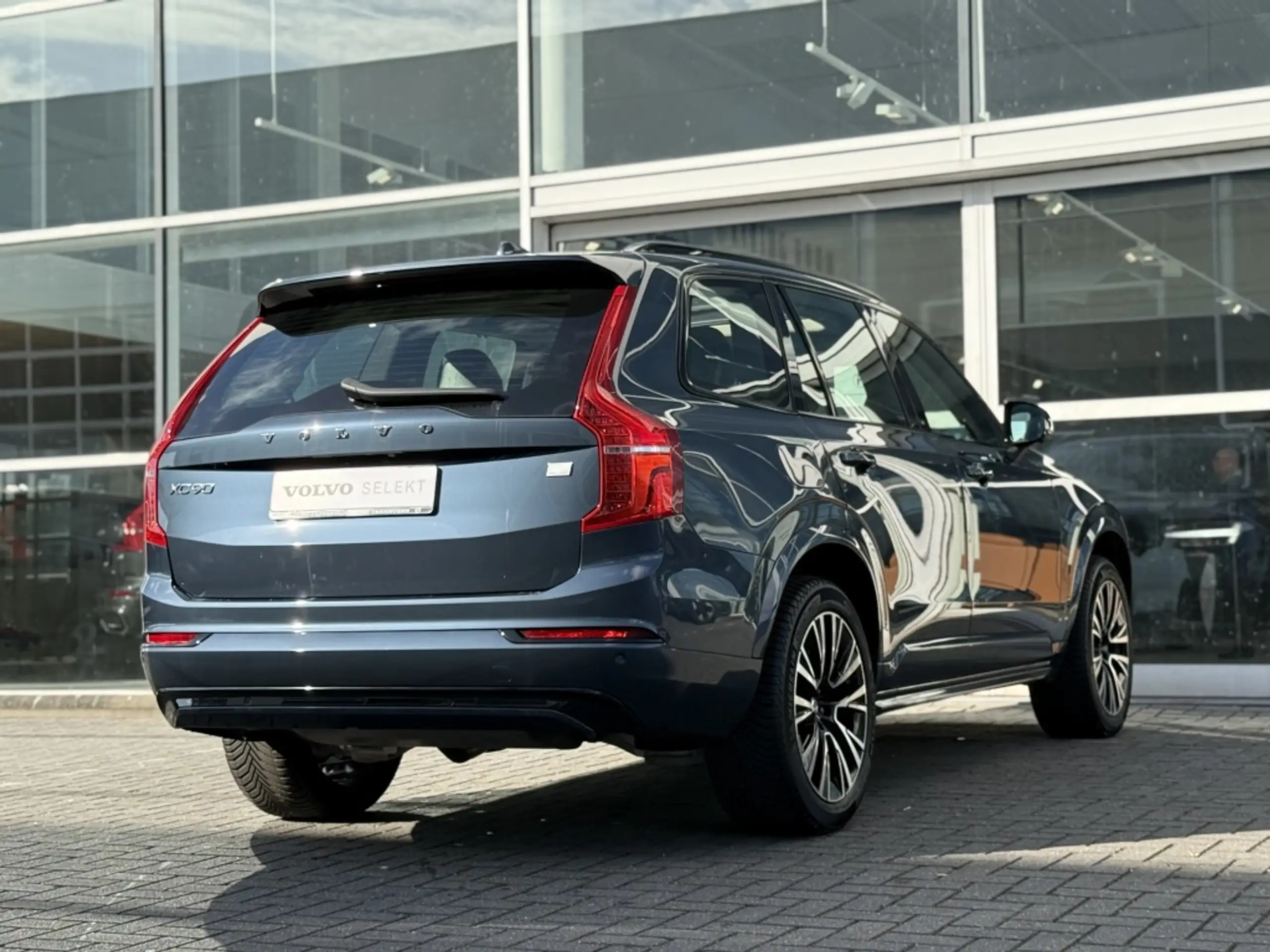 Volvo - XC90