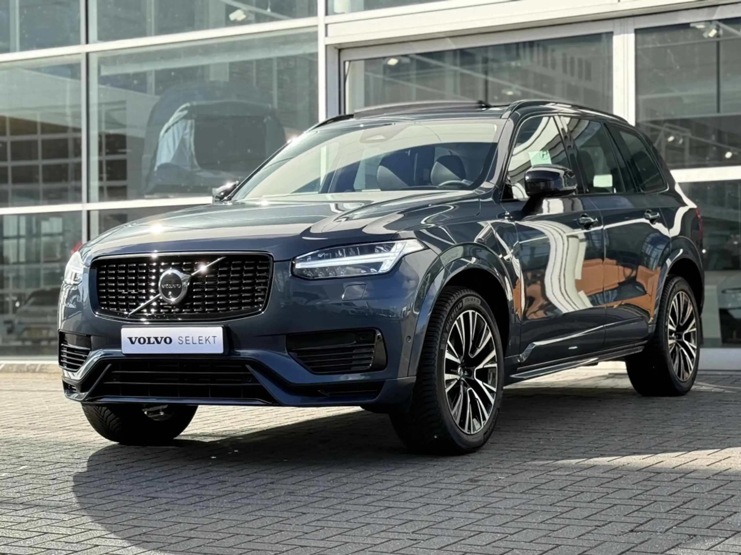 Volvo - XC90