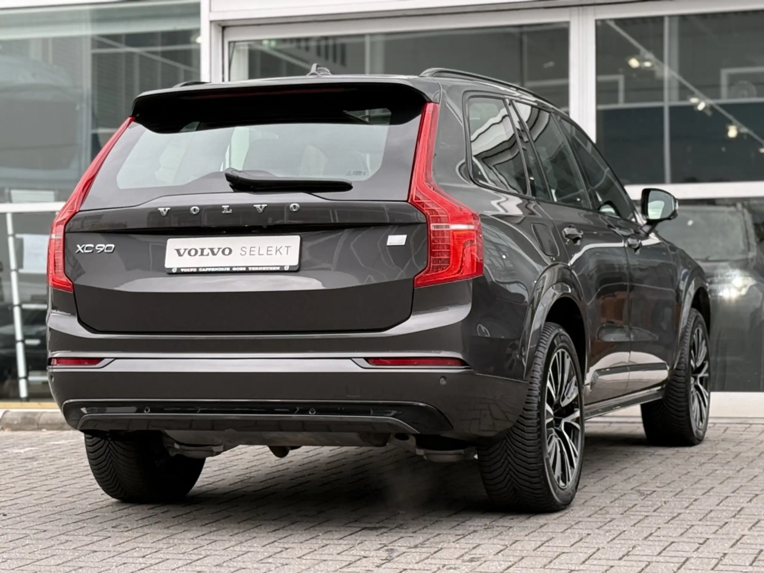 Volvo - XC90