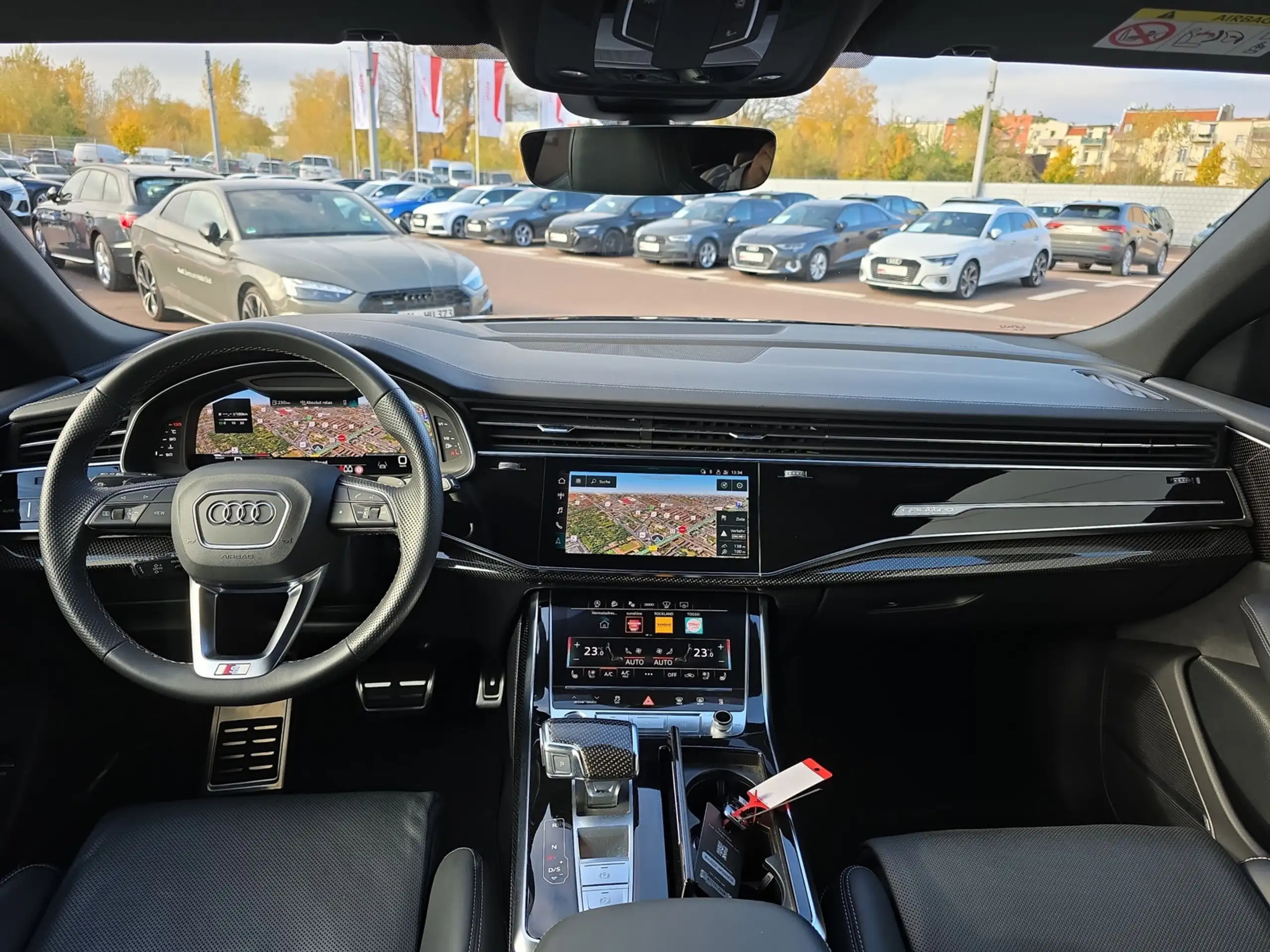 Audi - Q8