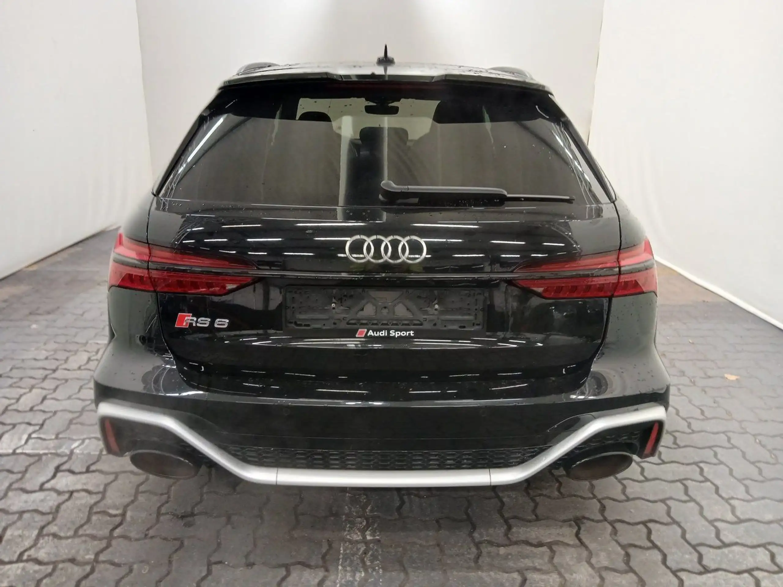 Audi - RS6