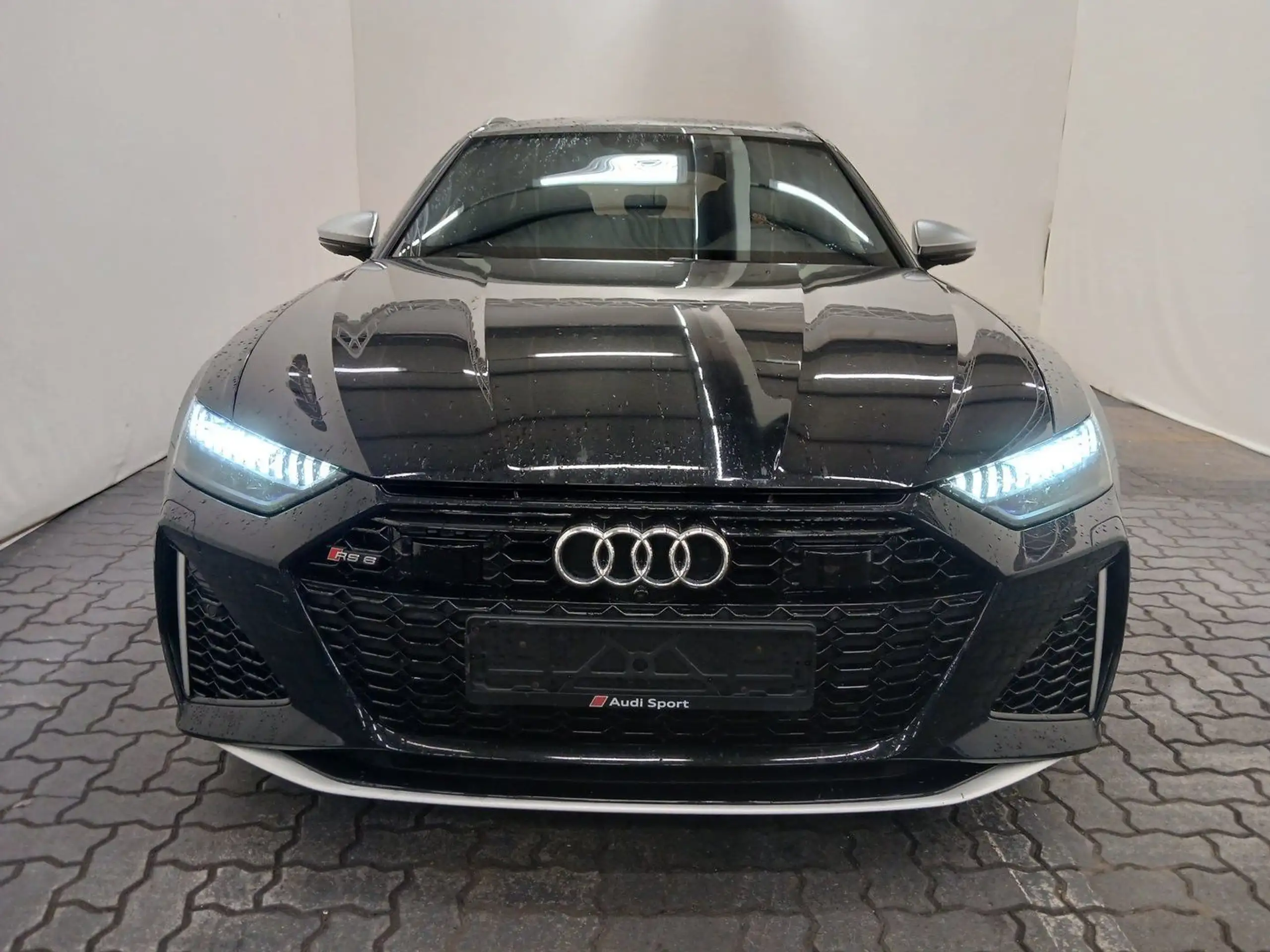 Audi - RS6