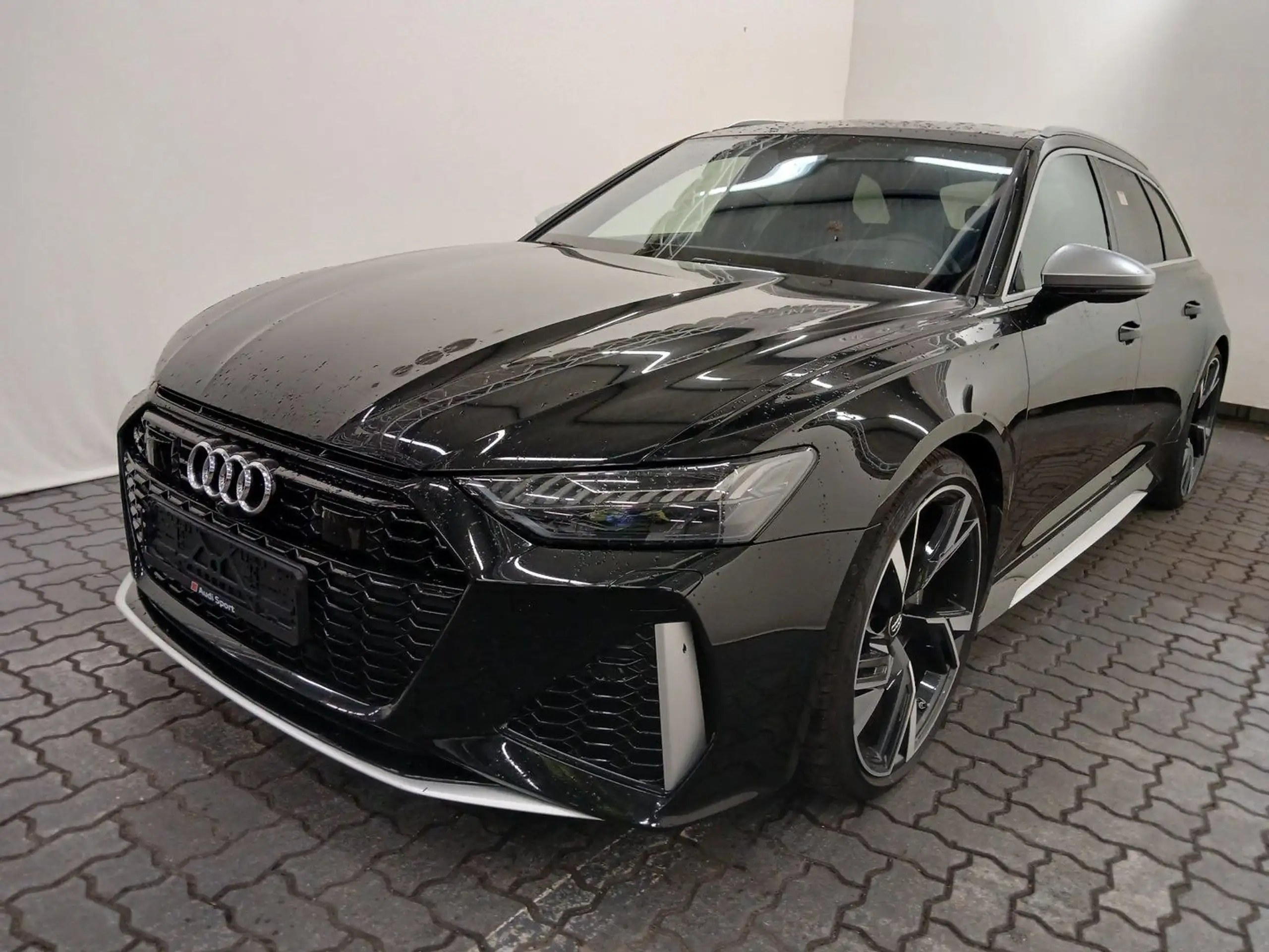 Audi - RS6