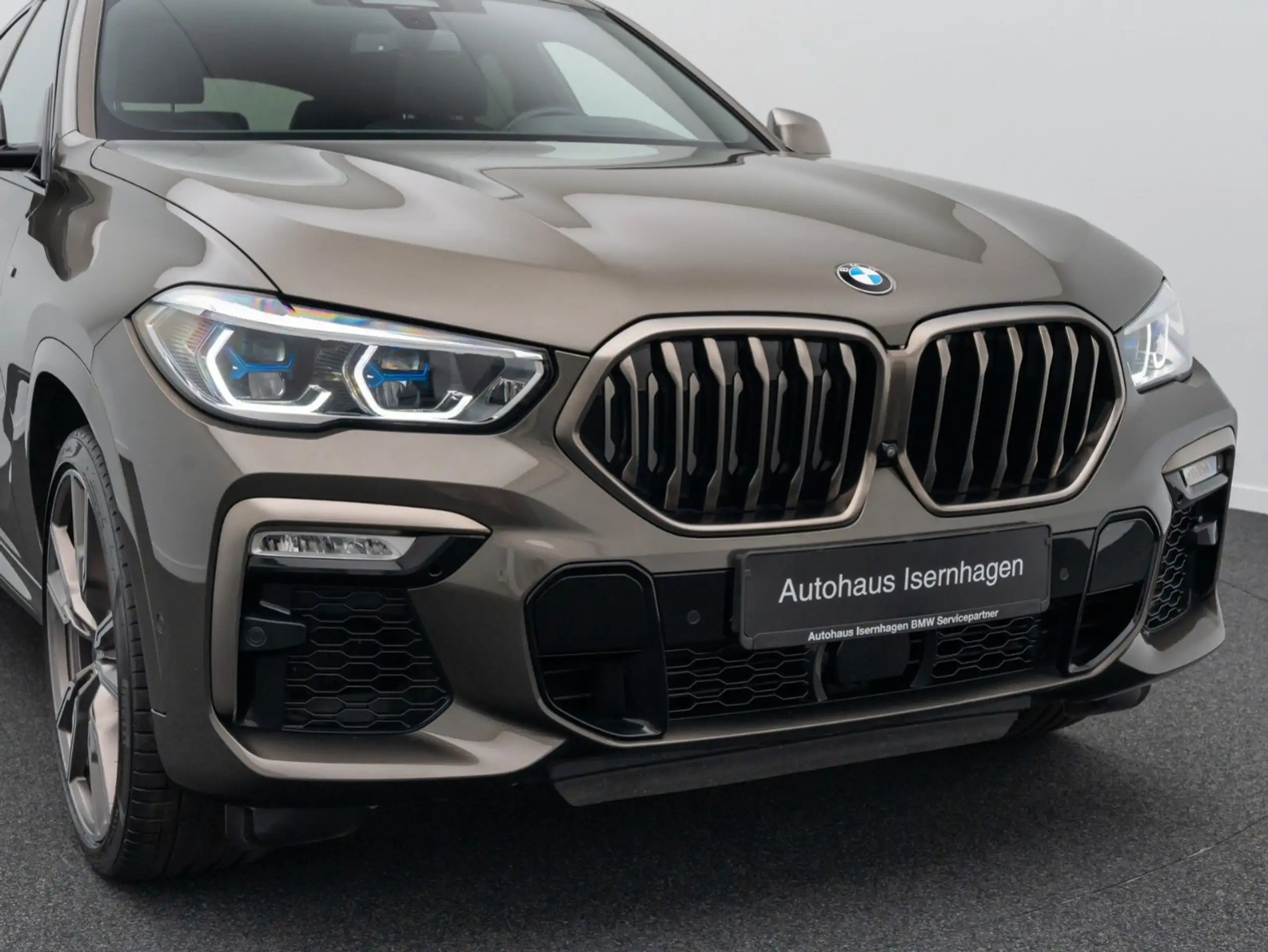 BMW - X6 M