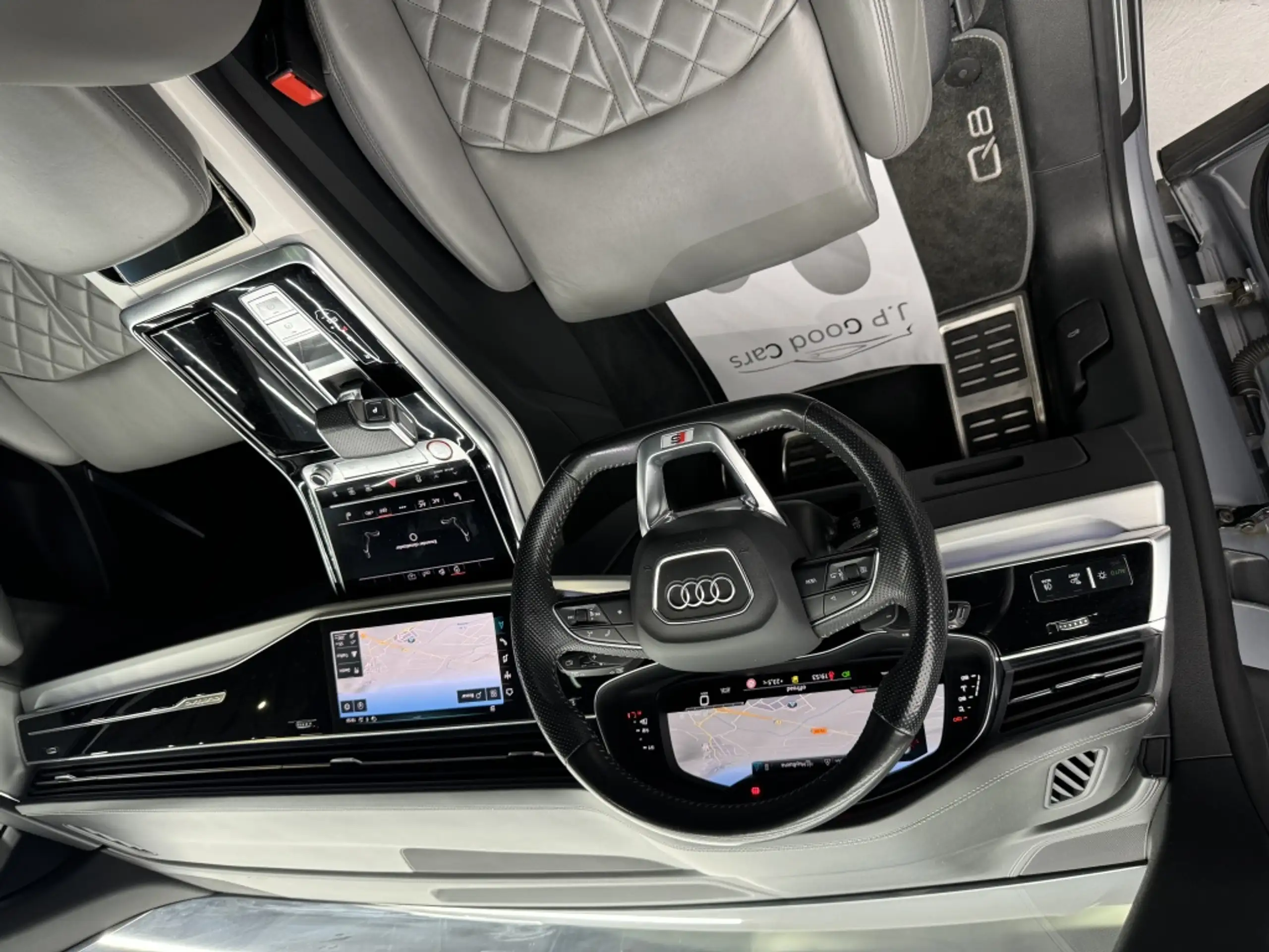 Audi - SQ8