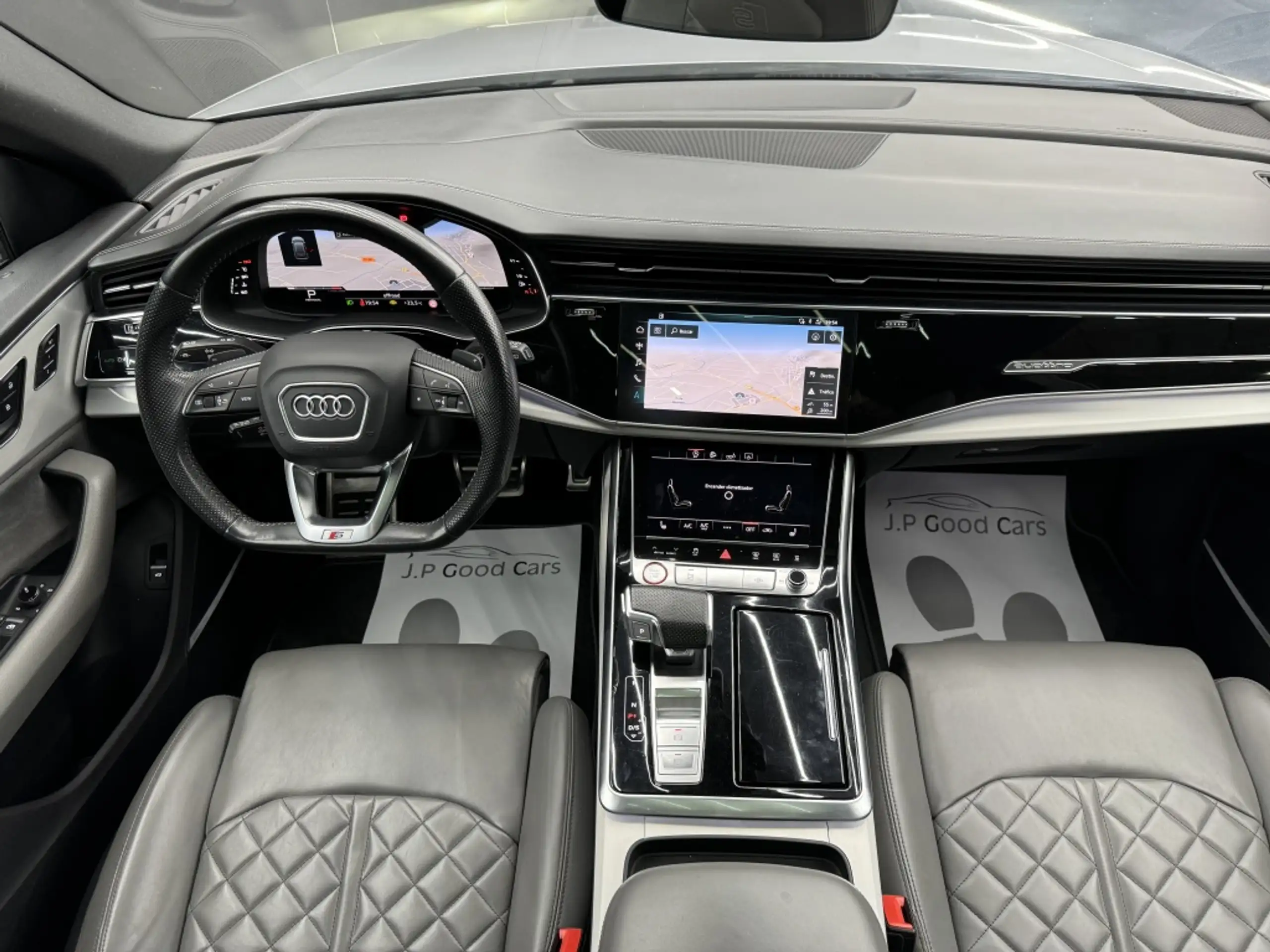 Audi - SQ8