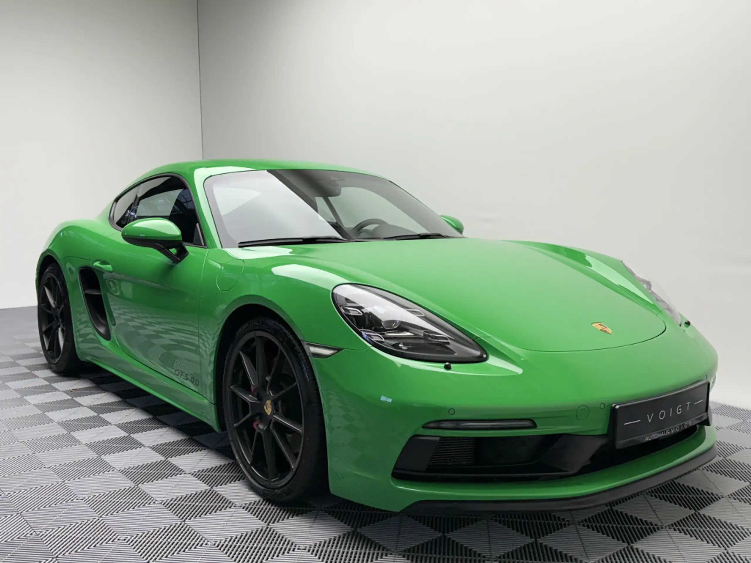 Porsche - Cayman