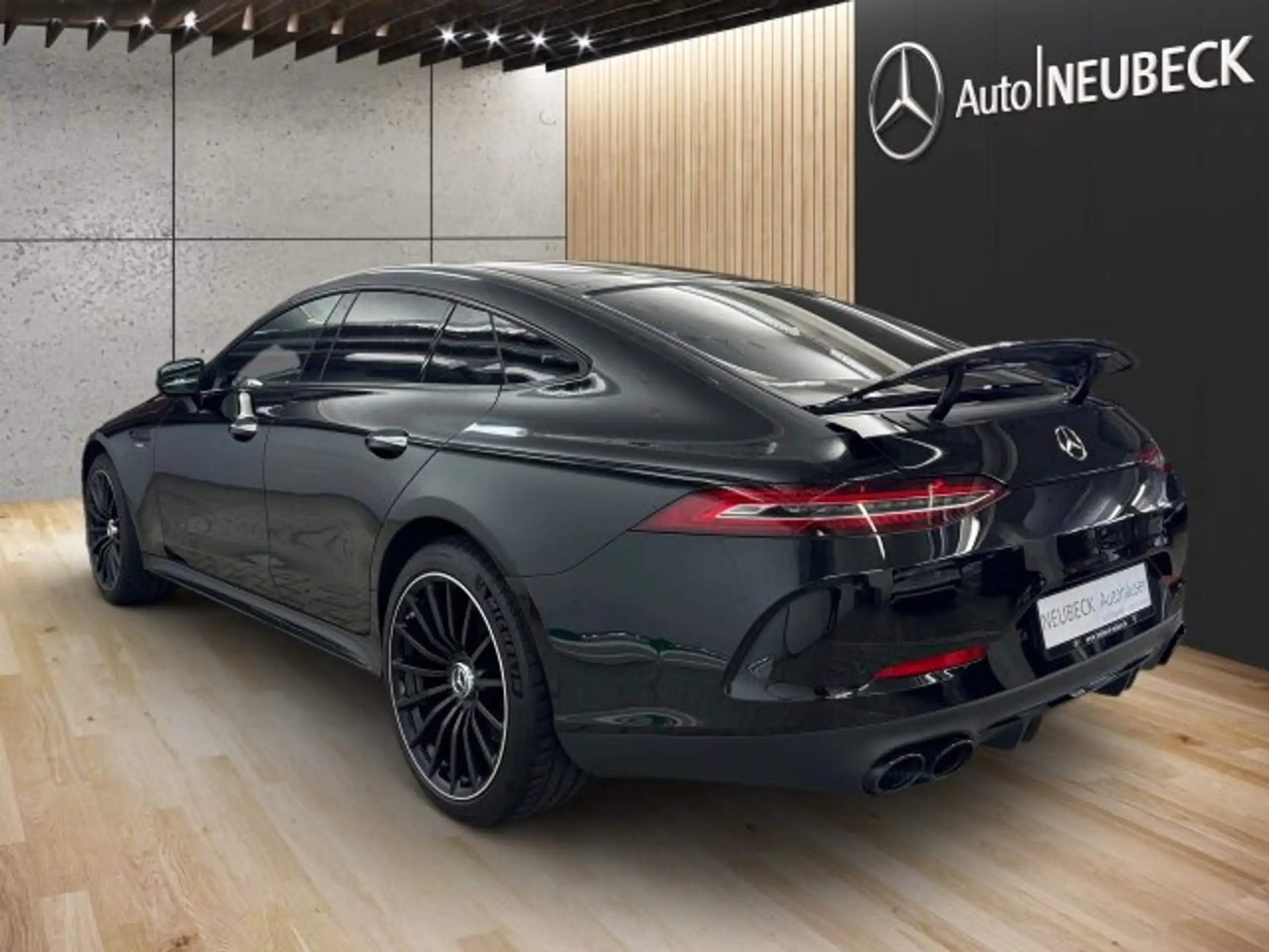 Mercedes-Benz - AMG GT