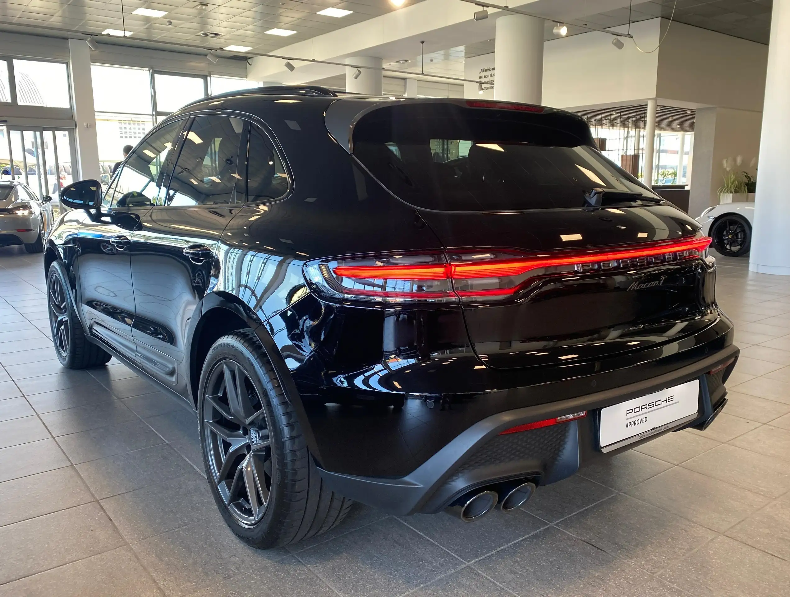 Porsche - Macan