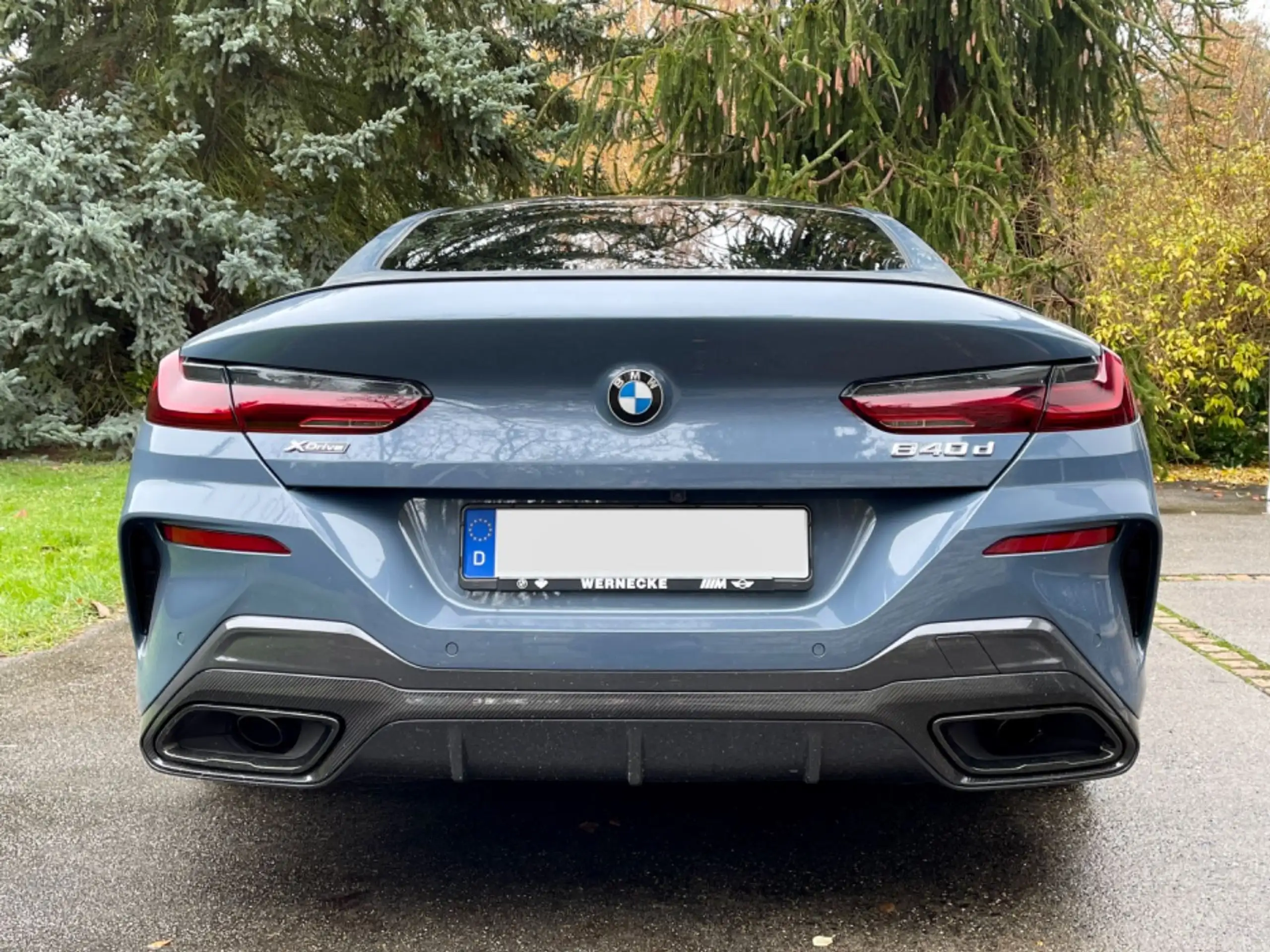 BMW - 840