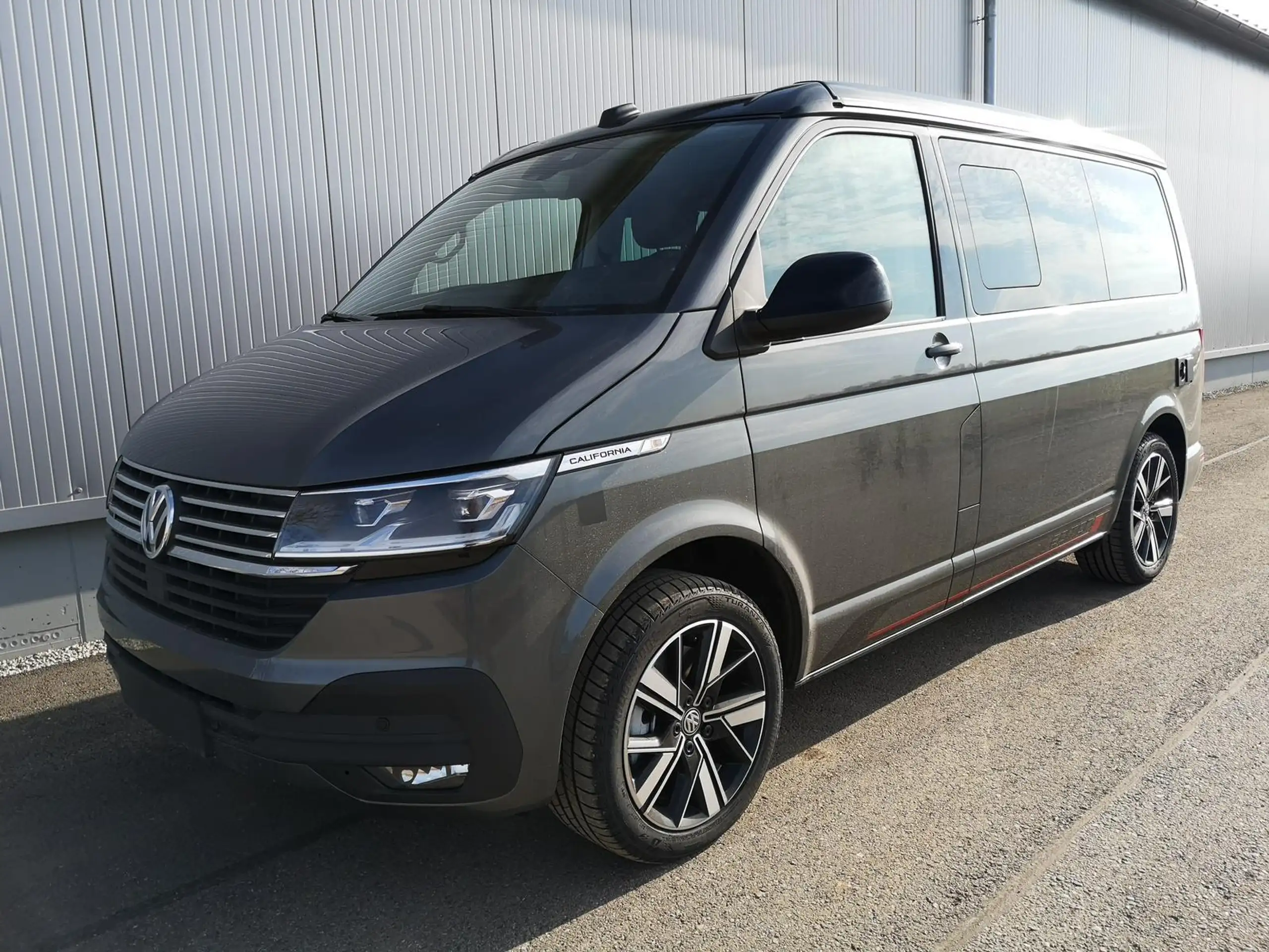 Volkswagen T6.1 California 2024