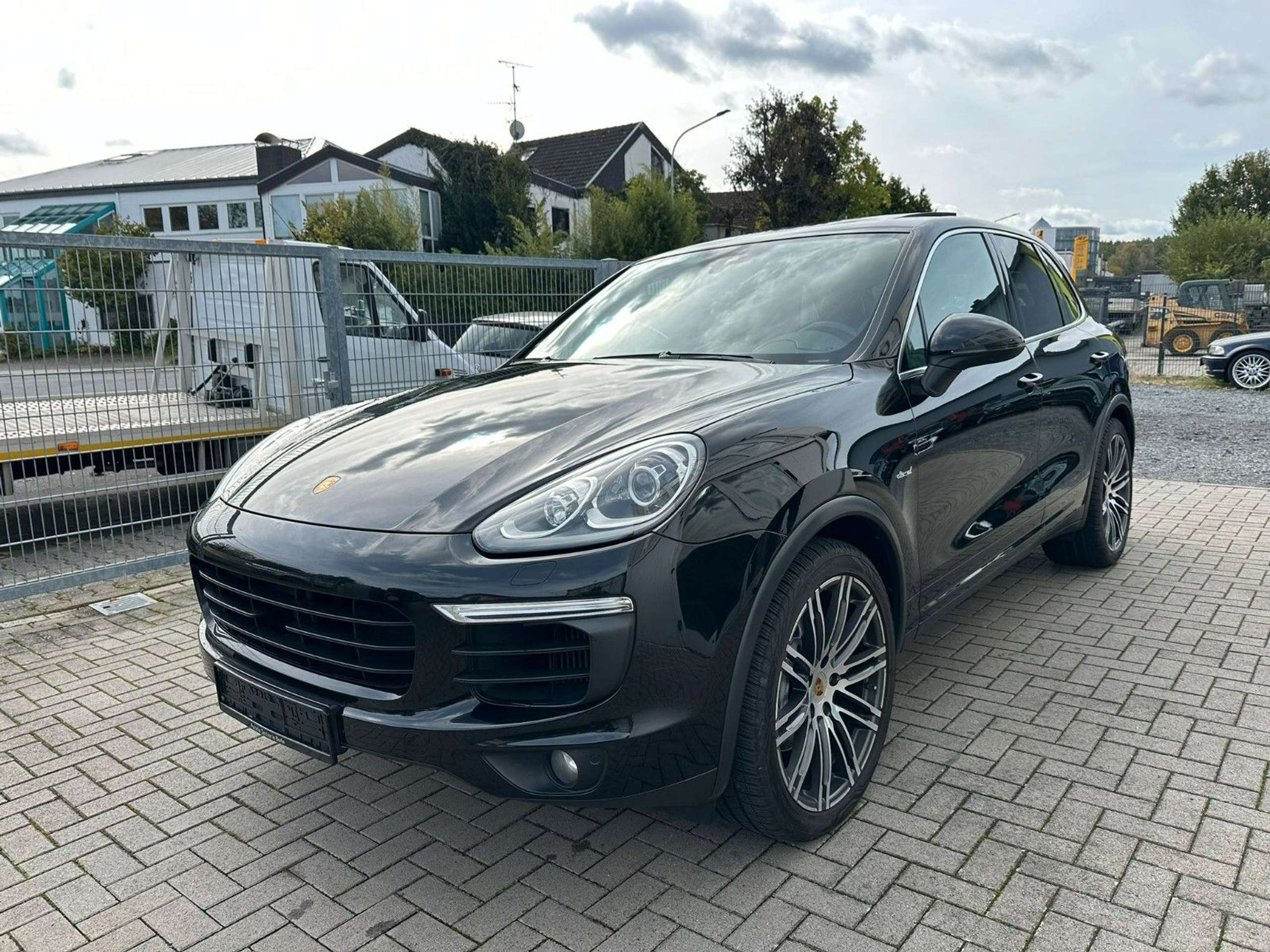 Porsche - Cayenne