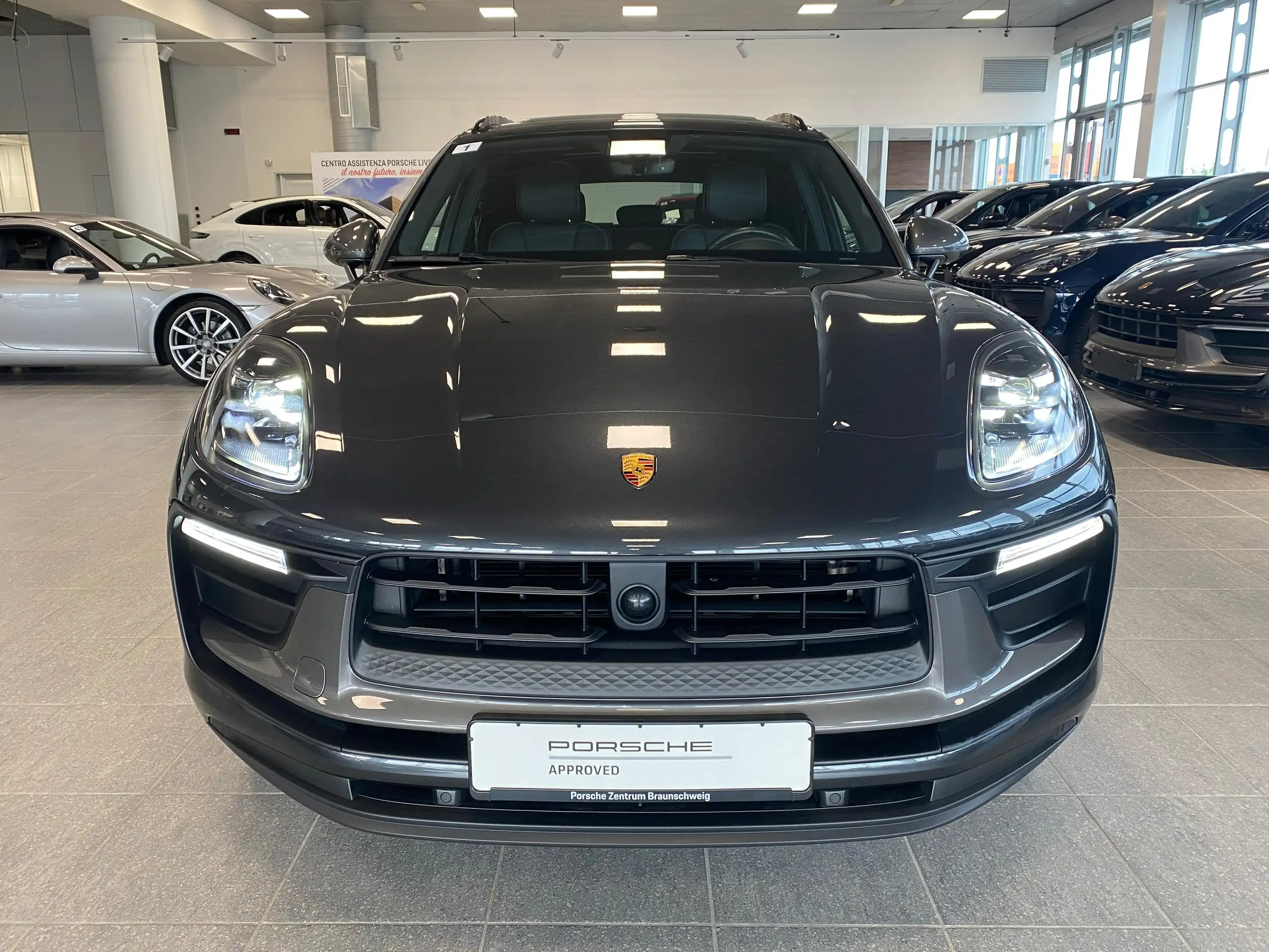 Porsche - Macan