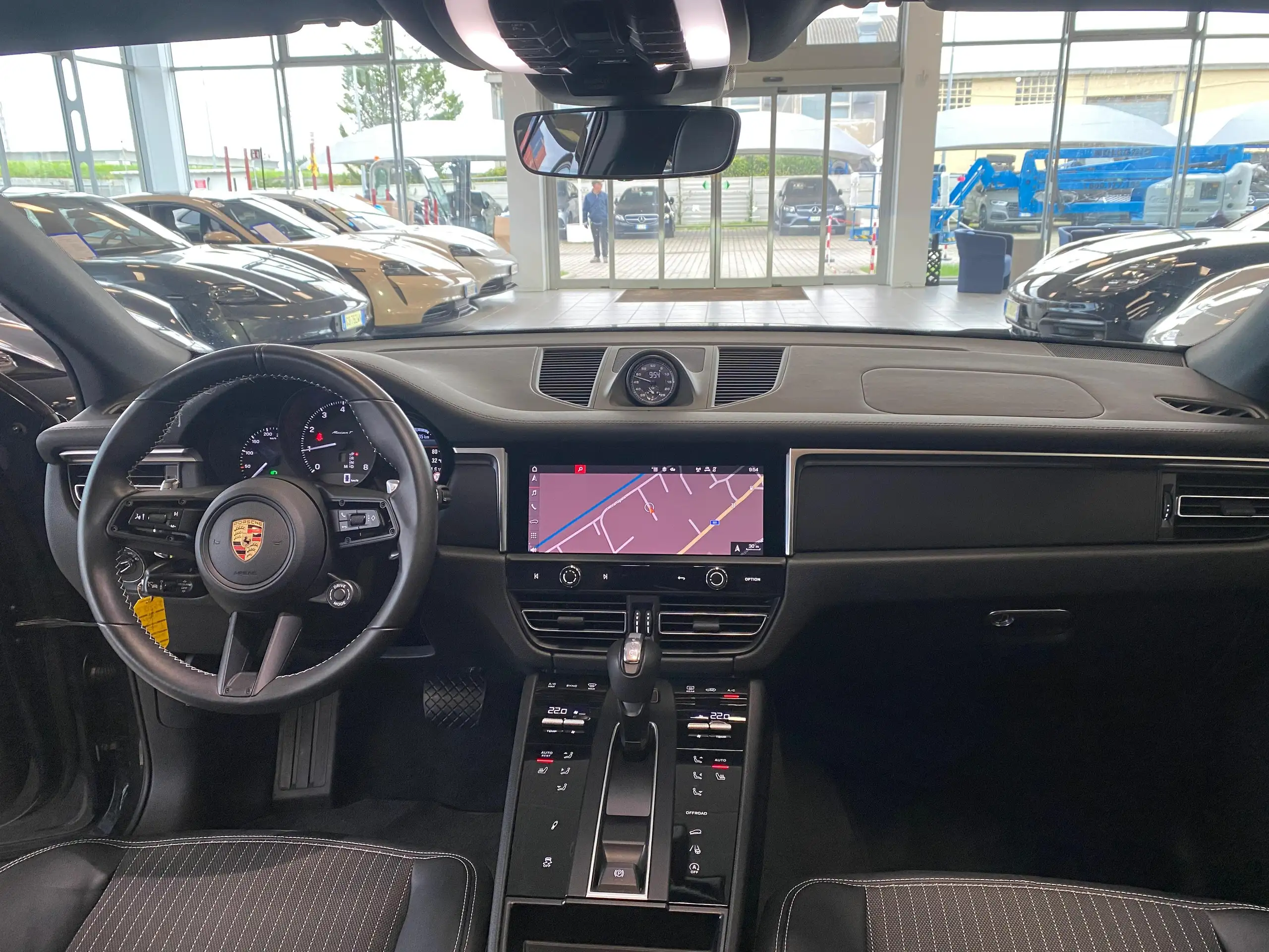 Porsche - Macan