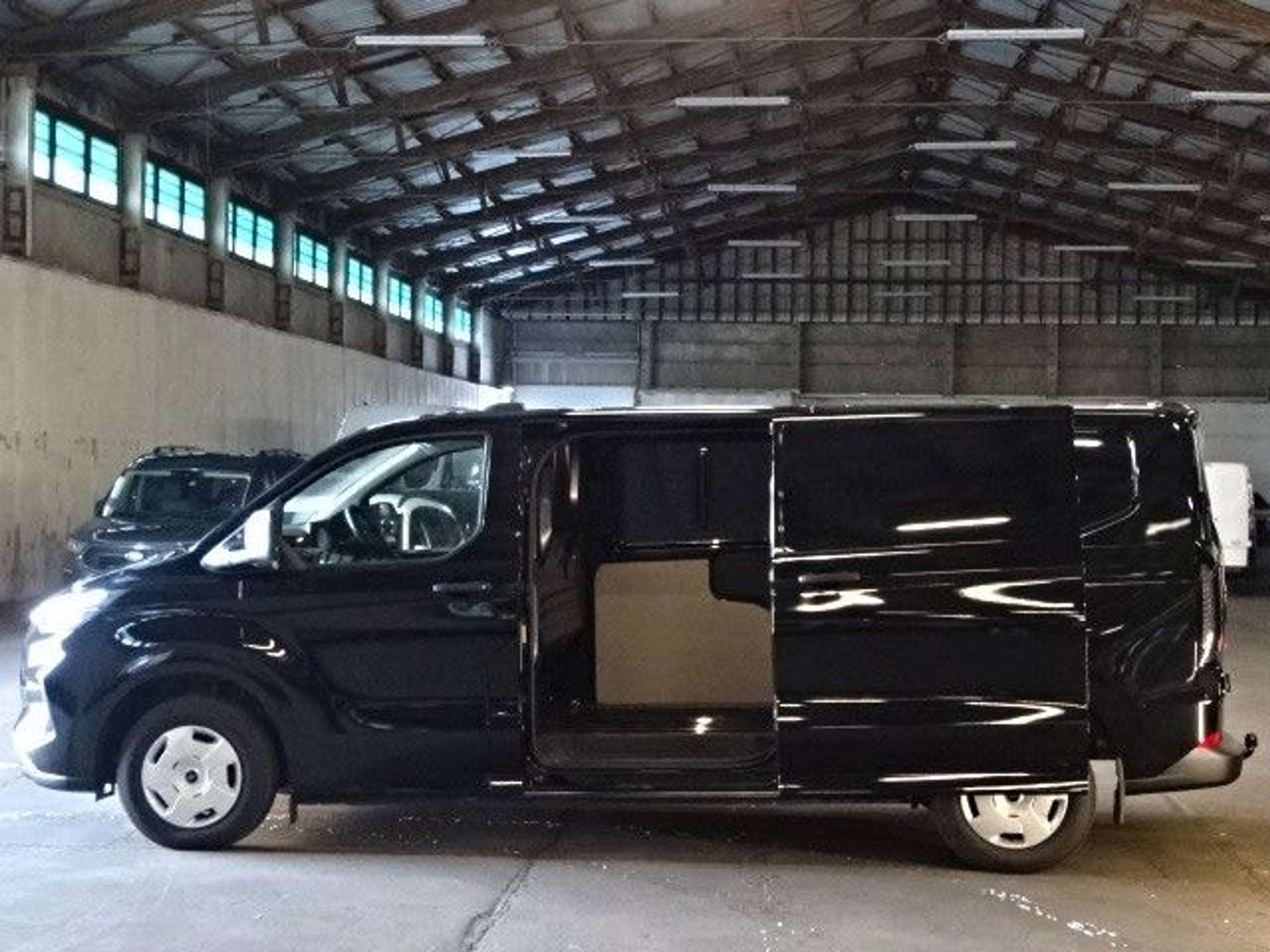 Ford - Transit Custom