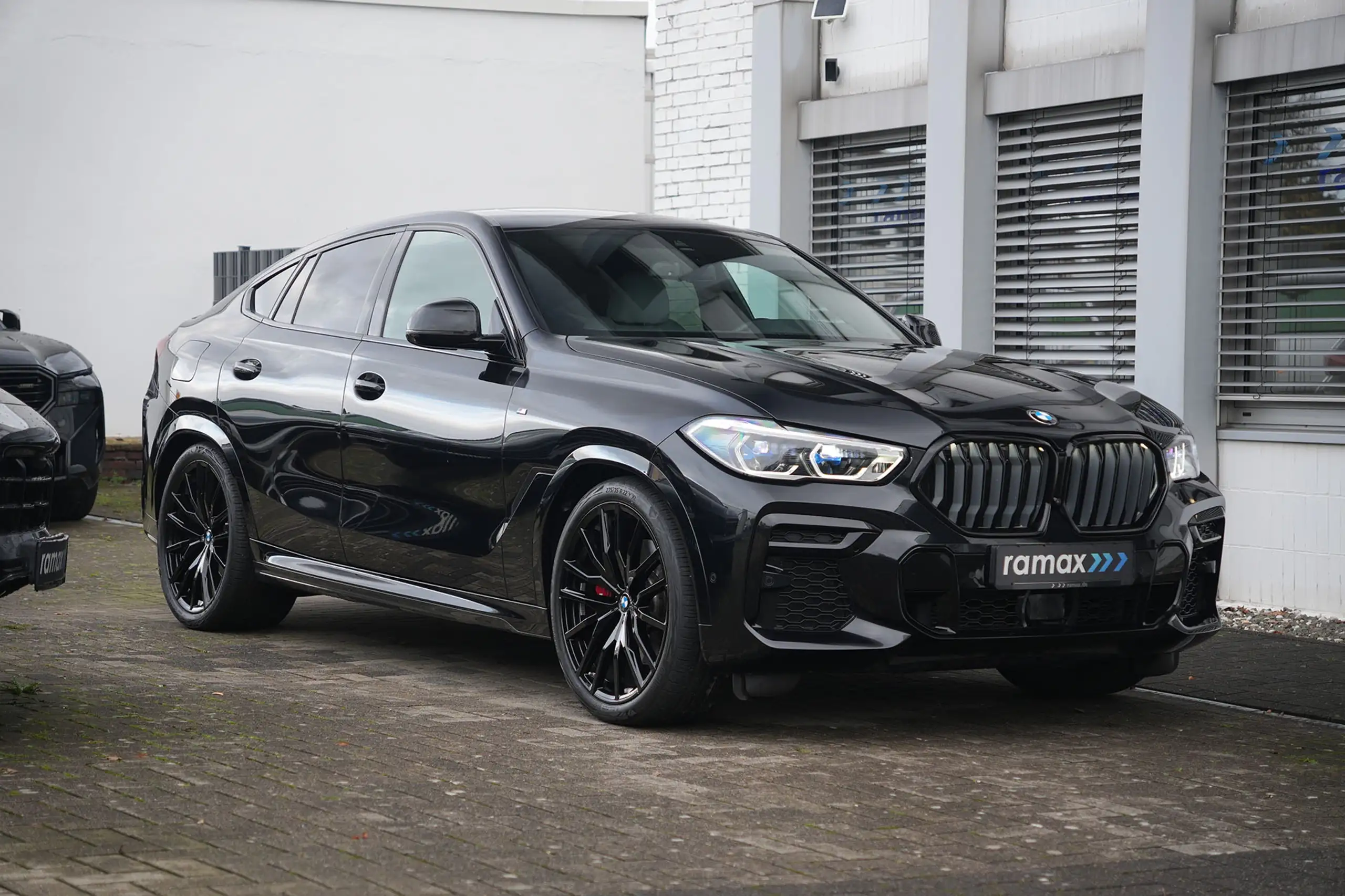 BMW - X6