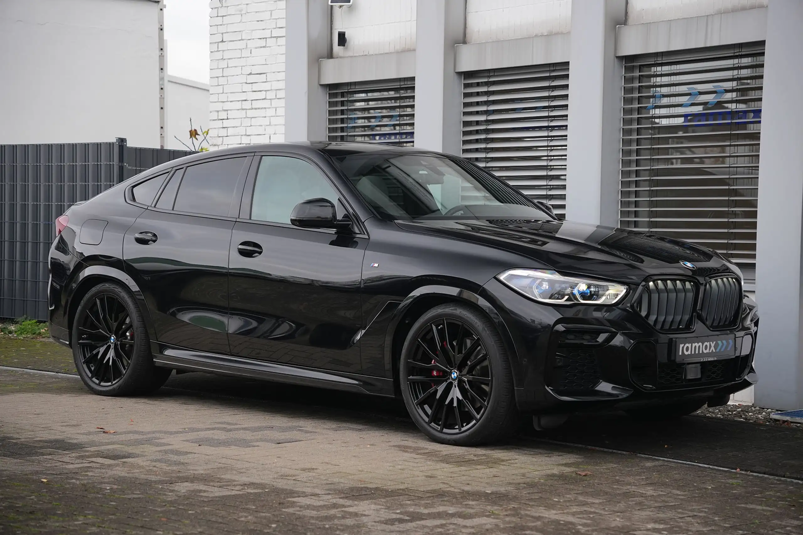 BMW - X6