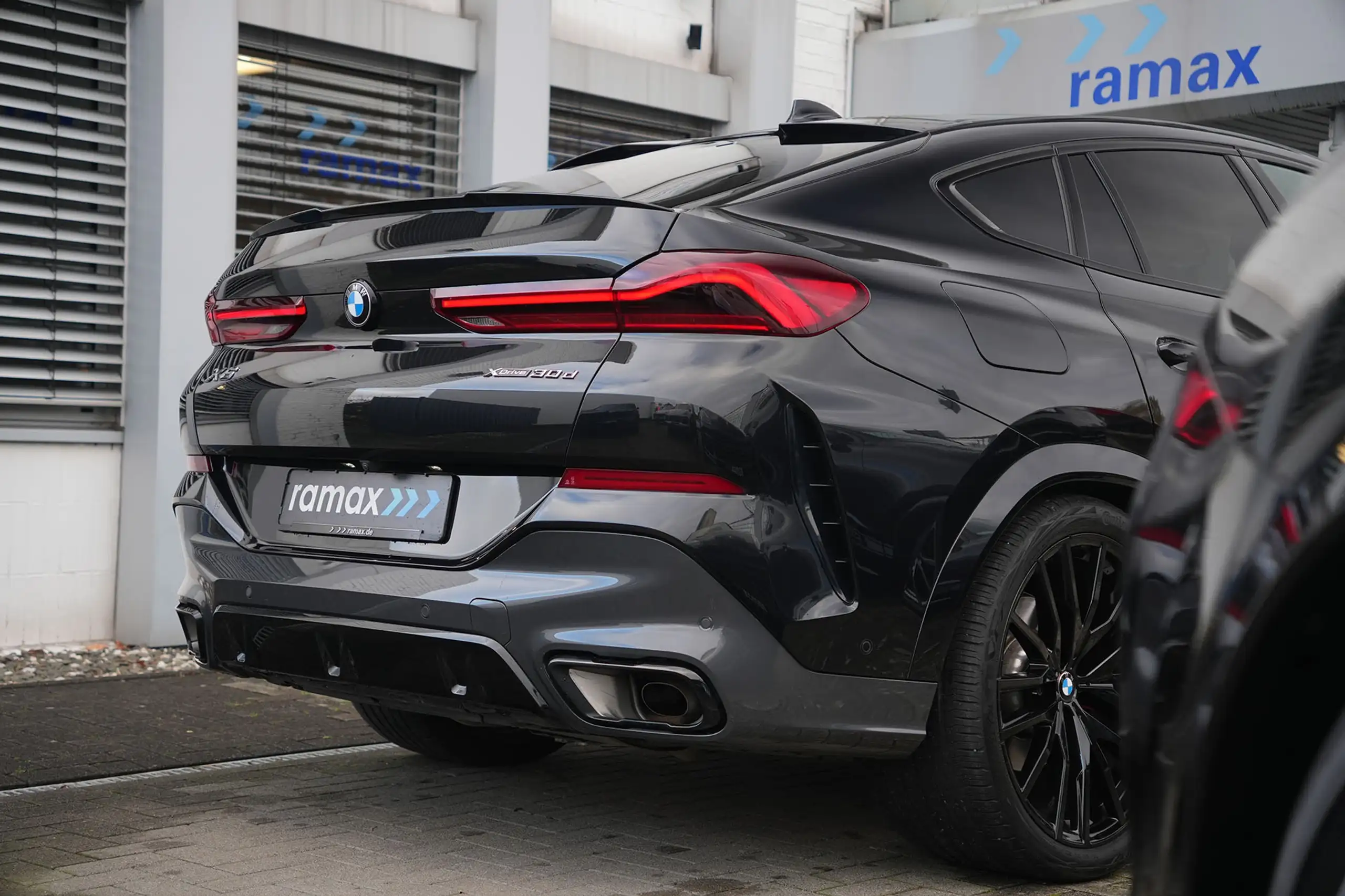 BMW - X6