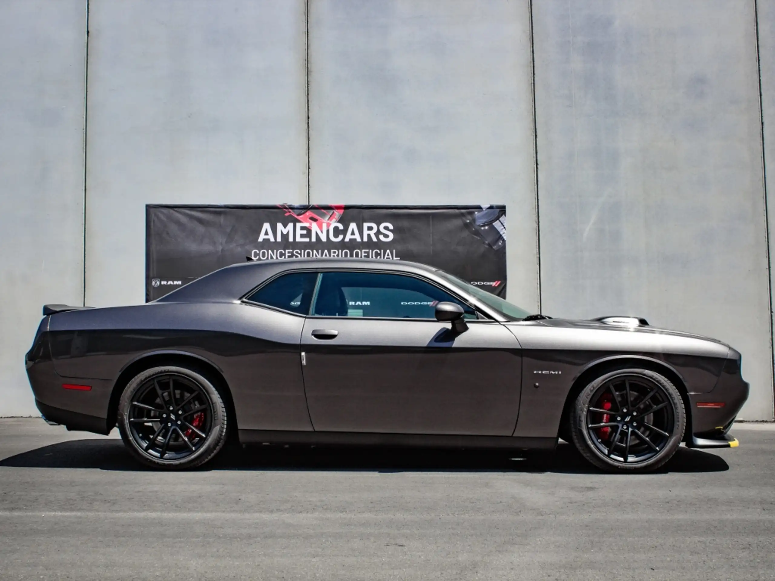 Dodge - Challenger