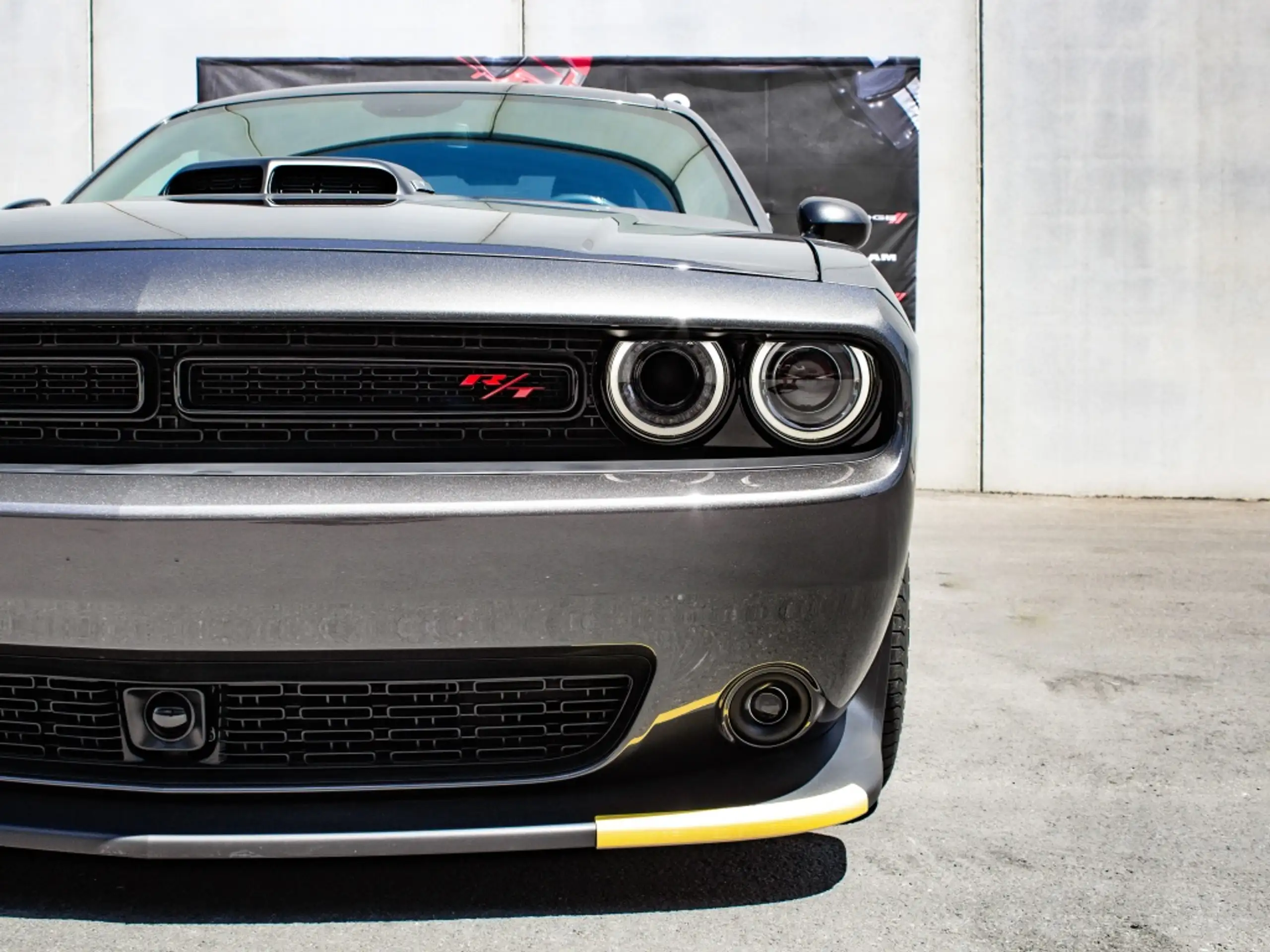 Dodge - Challenger