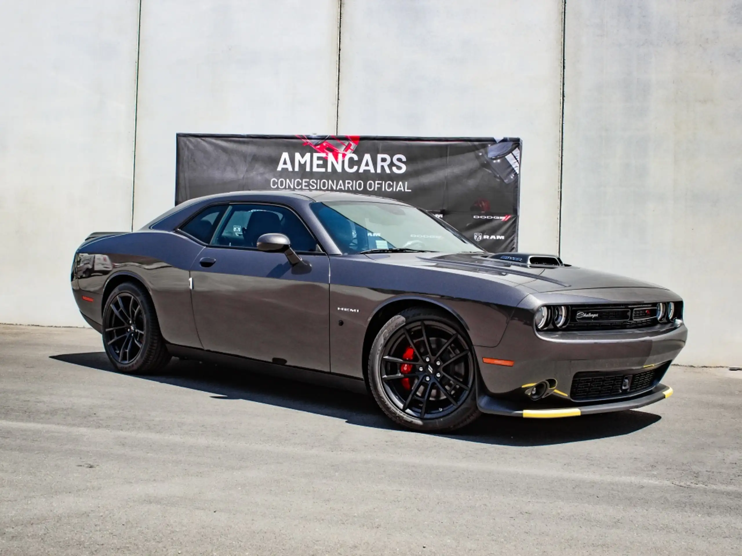 Dodge - Challenger